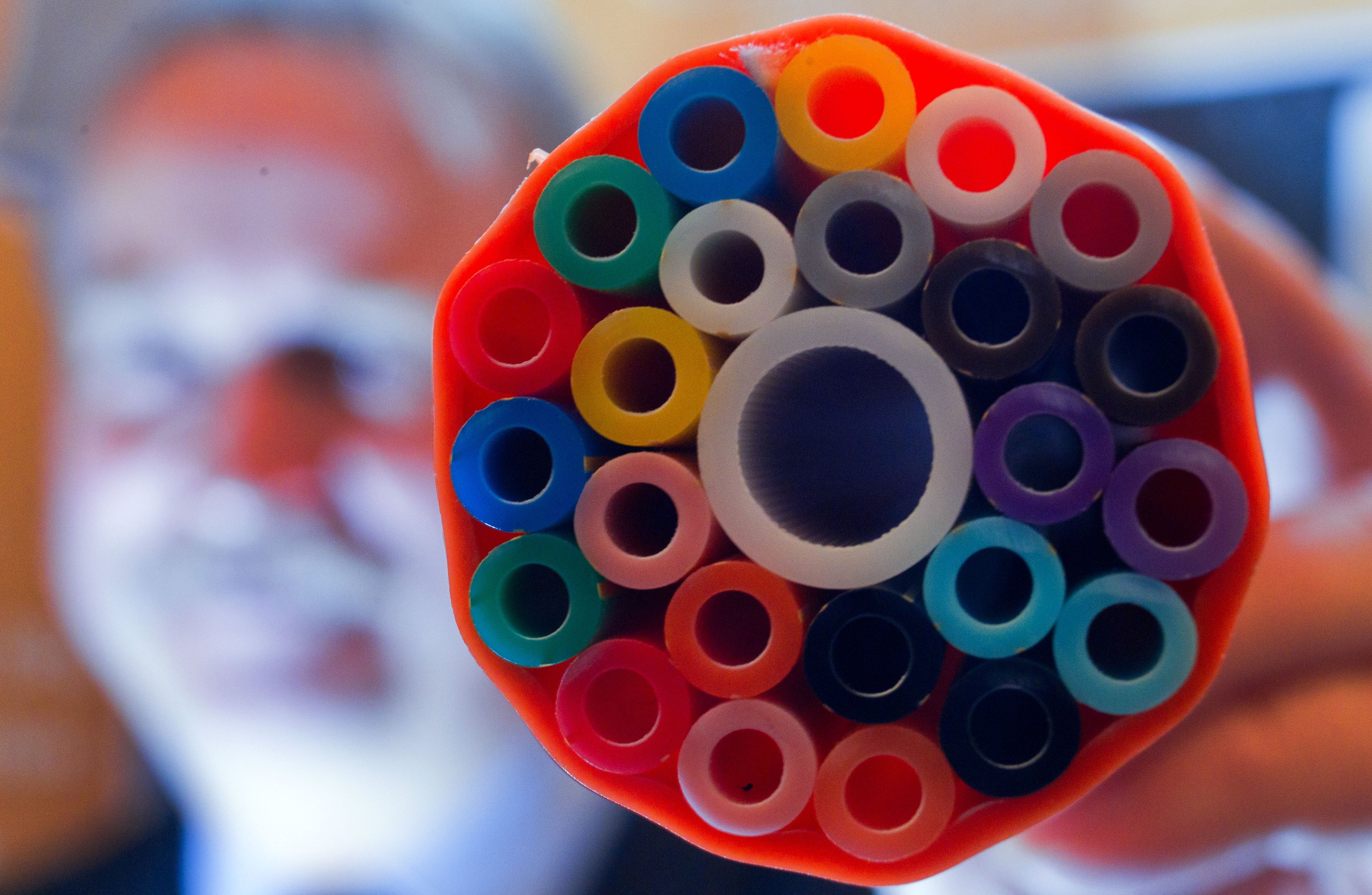 全球網路有97%都是仰賴海底光纖連結。（東方IC）