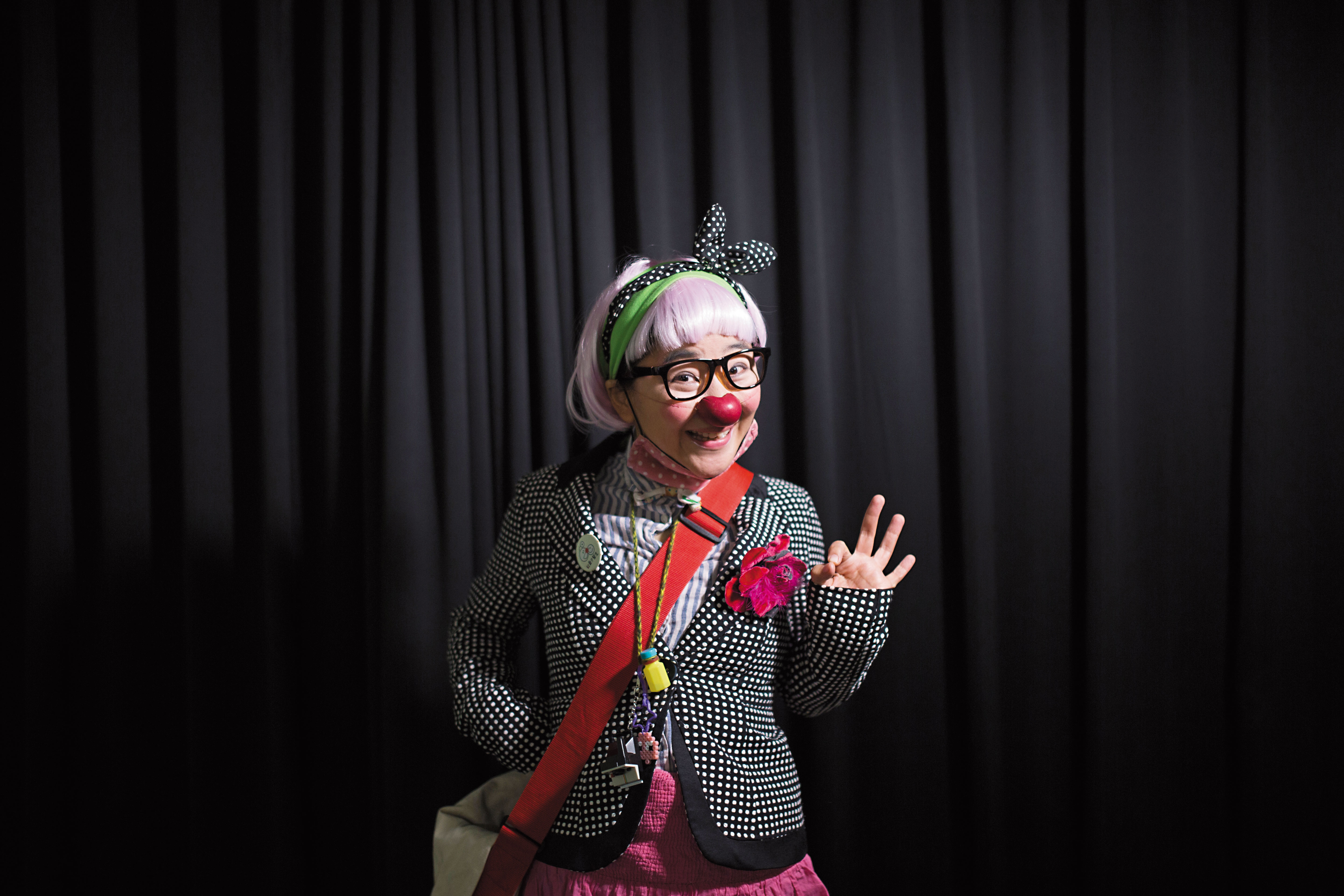 馬照琪是亞洲第一位獲法國微笑協會認證的小丑醫生。今年4月兒童節，她才赴維也納參與世界小丑醫生大會。