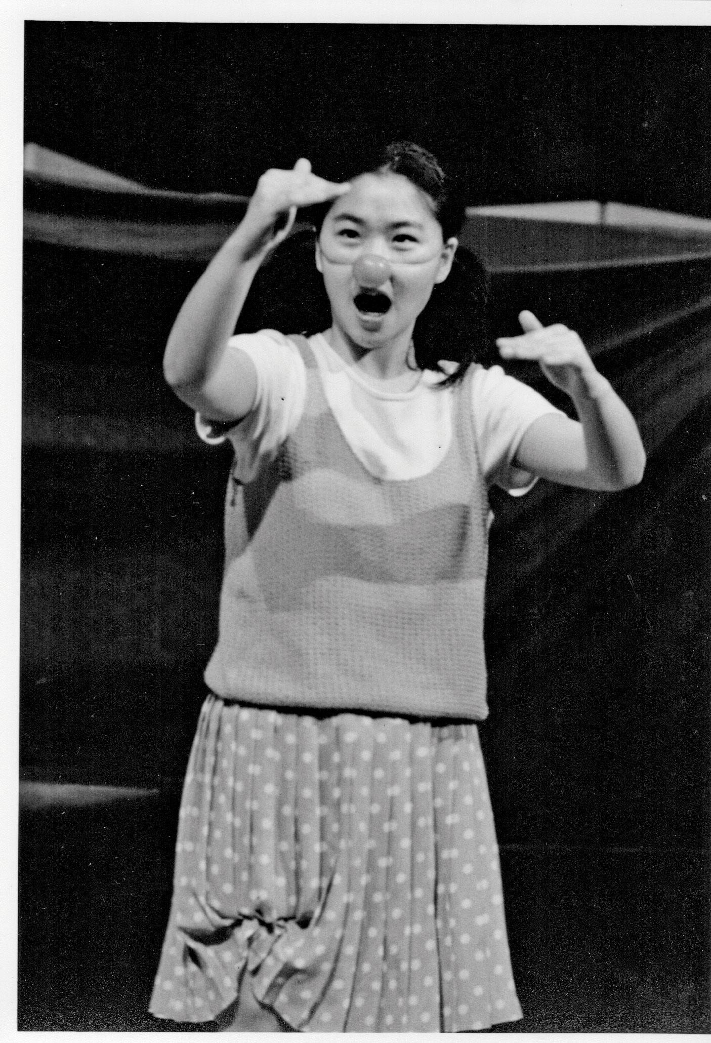 1999年,馬照琪曾進入法國賈克樂寇國際戲劇學校,她也是在此學習小丑表演,並以此為志業。(沙丁龐客劇團提供)