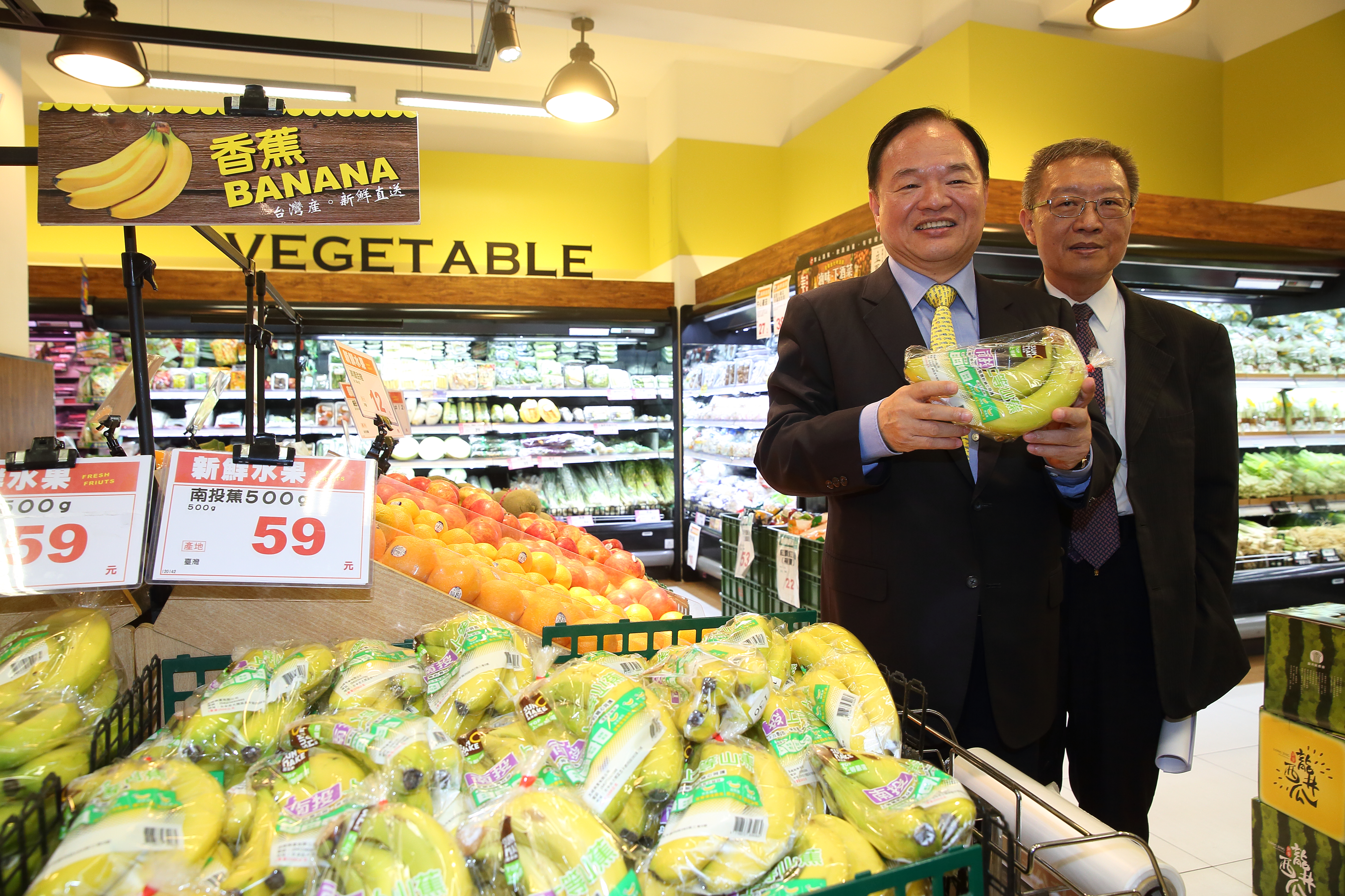 林敏雄夾其超市龍頭之姿，帶領全聯殺進藥局通路。