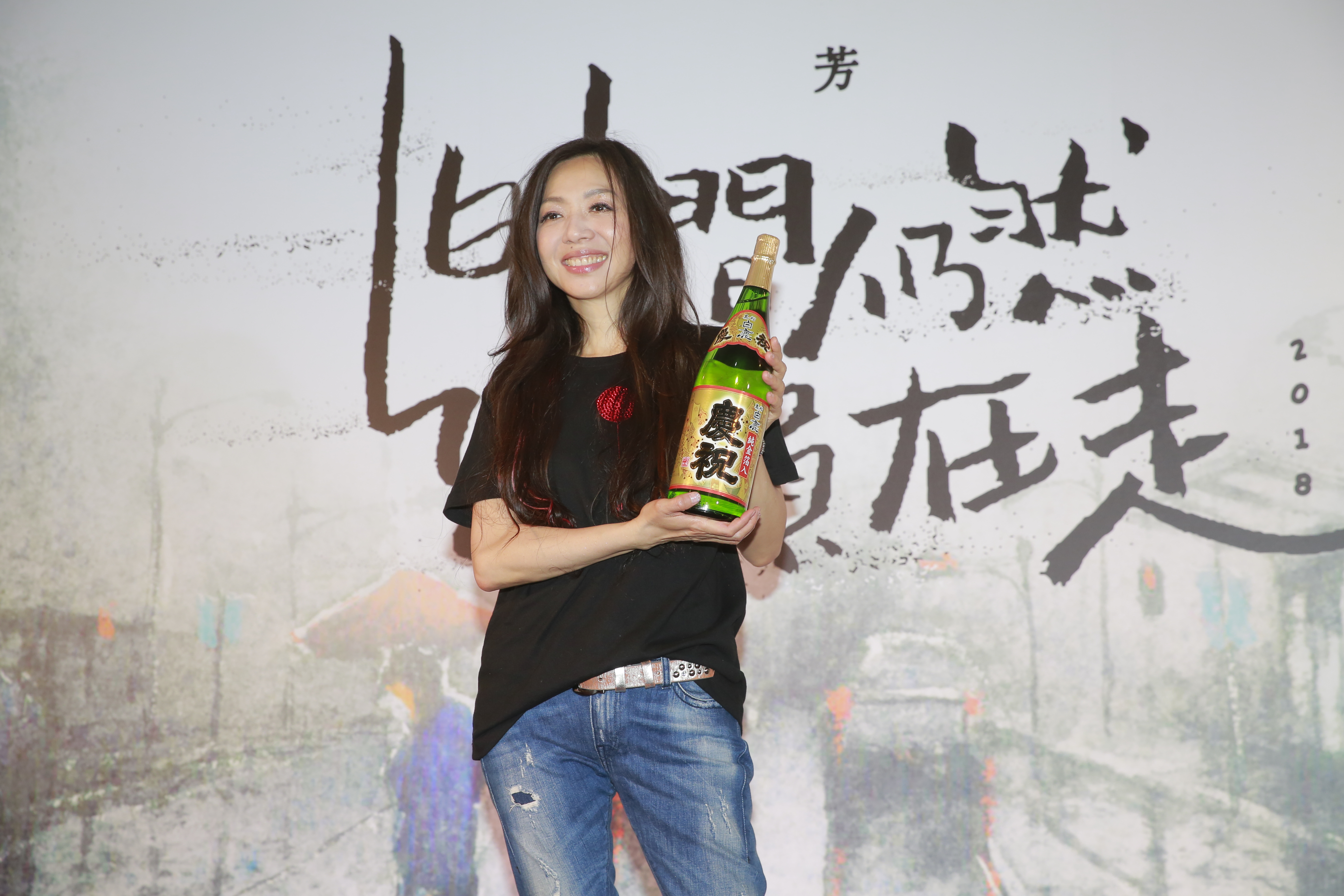 萬芳順利完成首場小巨蛋演出，為自己評了100分。