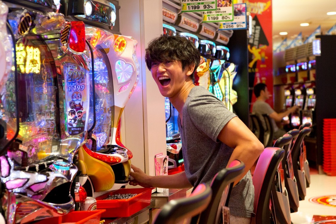 瑛太以過去尚未出名時魯蛇的自己作為《沒關係，是渣男啊》的角色準備。（天馬行空提供）