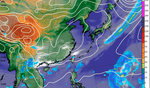 今晚開始將會受到東北季風及華南雲雨區東移影響，北部及東北部天氣轉為濕涼的型態。
