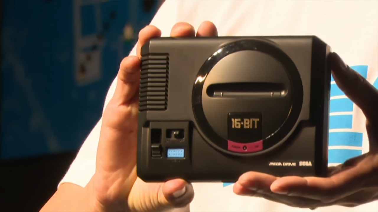 僅一個手掌大的「Mega Drive Mini」將在今年推出。（圖片來源：活動轉播截圖）