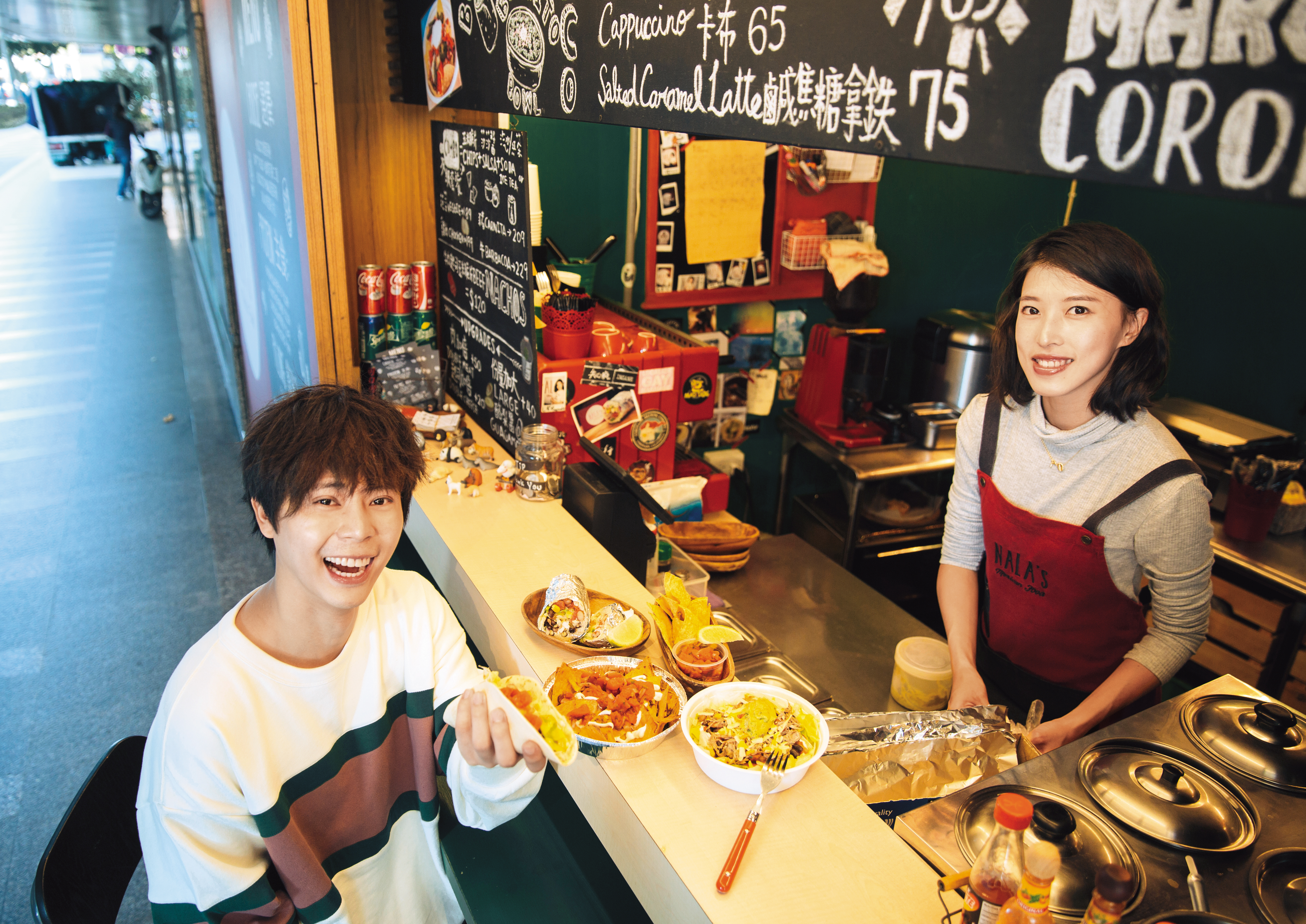 柯朋宇為了接受採訪到了大學學姐開的店，兩人感情雖好，但學姐爆料柯朋宇是第一次來。