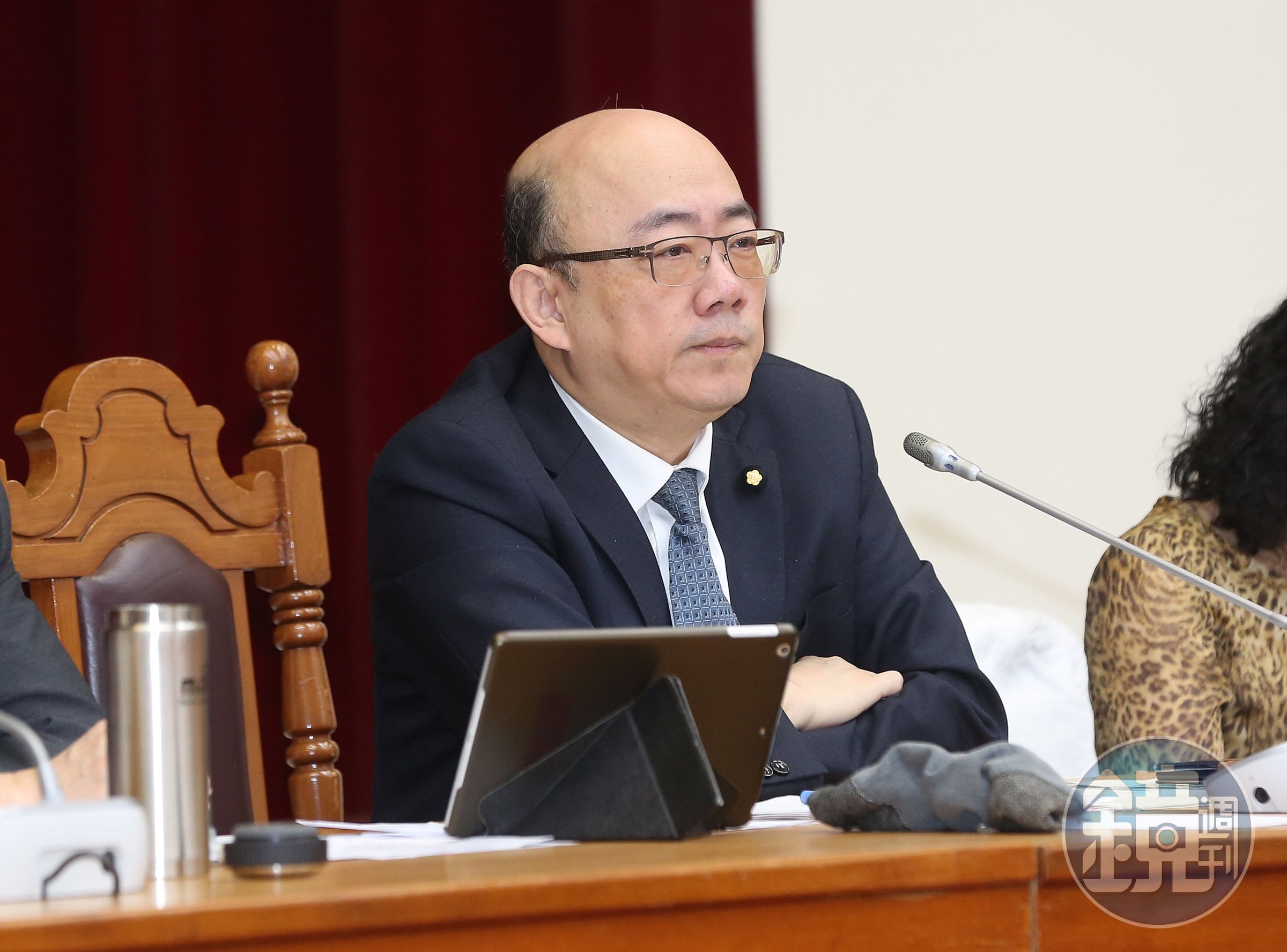 財委會召委郭正亮表示，黨團協商所提出的文件就是由司法院提供，並朝司法院建議修正方向立法。 
