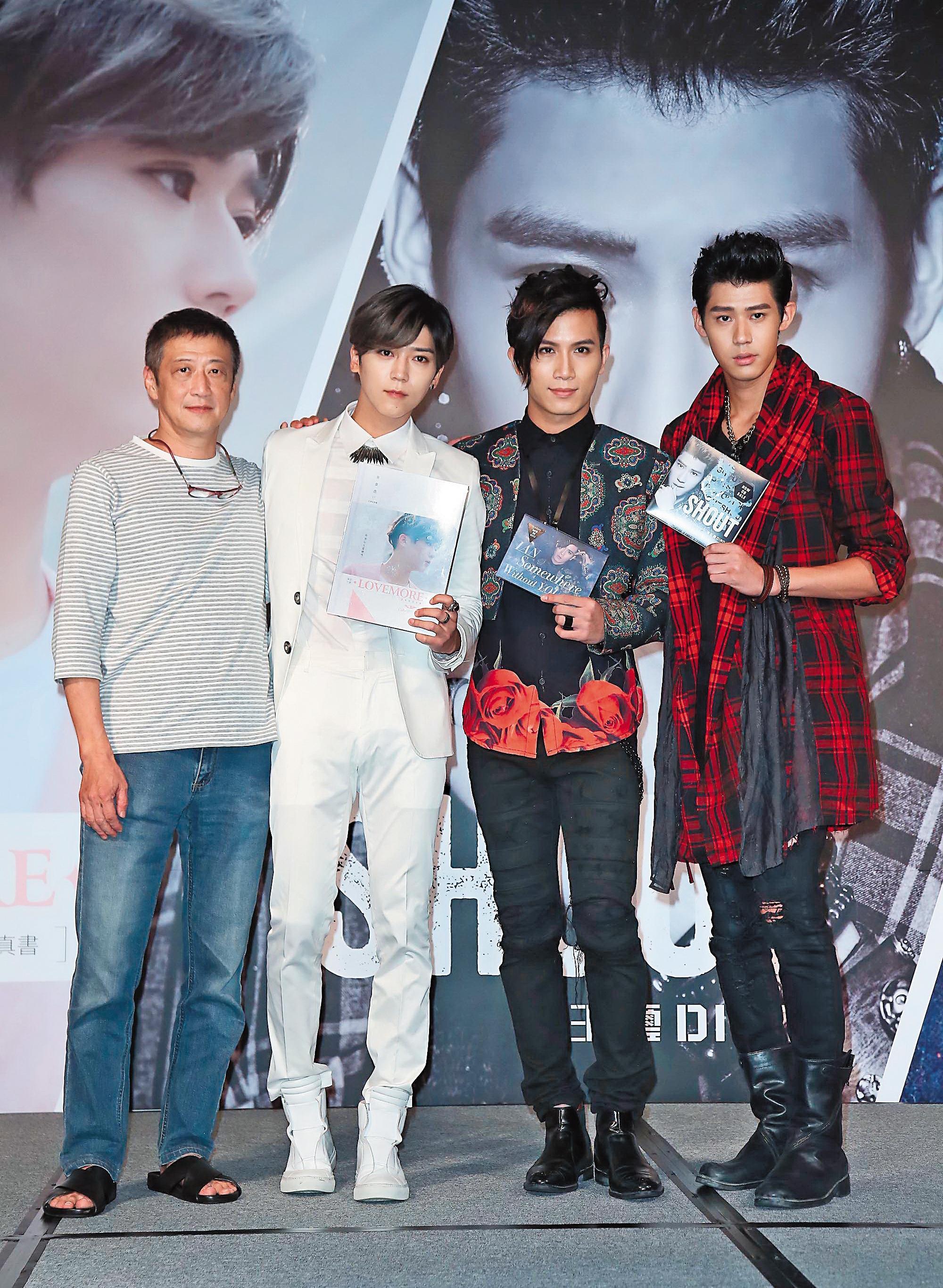 陳彥允（右二）與畢書盡（左二）、李玉璽（右一）同屬李亞明旗下的「老鷹四少」成員。（東方IC）