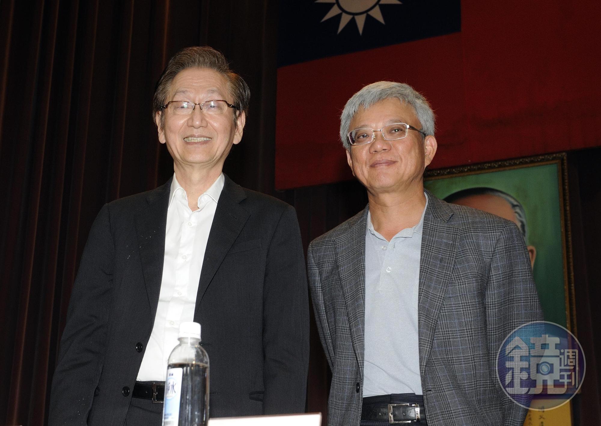 華碩董事長施崇棠（左）與和碩副董事長徐世昌。