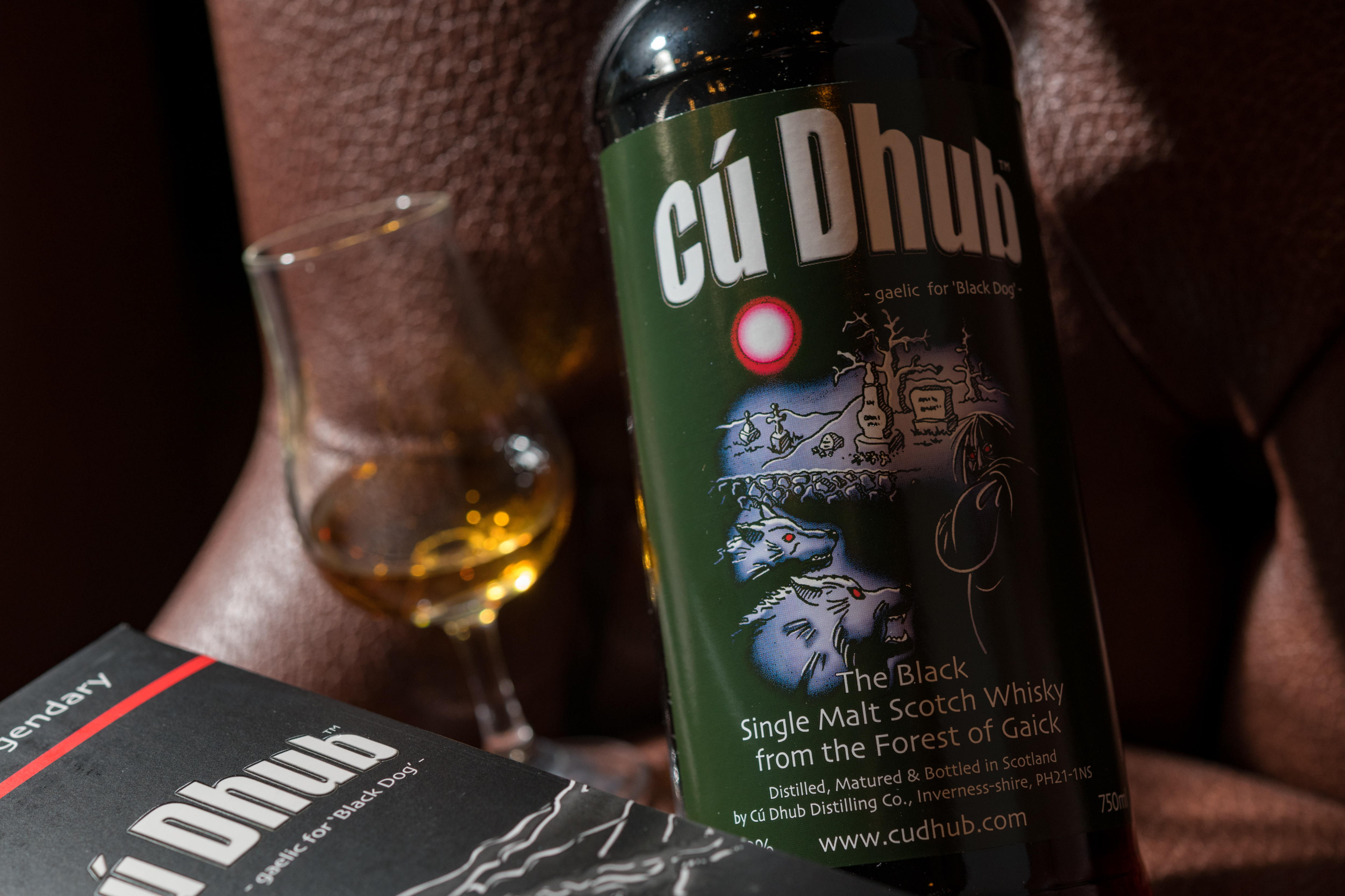 「Cù Dhub」又甜又柔順,宛如黑狗靈力的療癒感。(1,070元/瓶)
