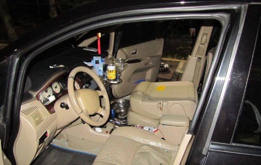 今日凌晨桃園呂姓男子疑因感情問題欲在車內燒炭輕生。(警方提供)