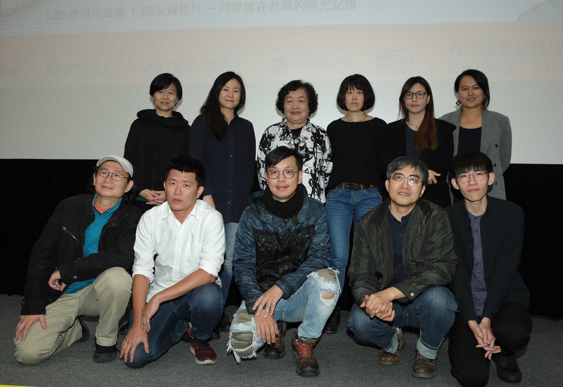 公視《時光台灣》系列短片記者會,姜秀瓊(後排左起)、林琬玉、劉引商、陳芯宜、傅榆、陳潔瑤、黃庭輔(前排左起)、廖克發、侯季然、林泰州、吳端盛等出席。(公視提供)