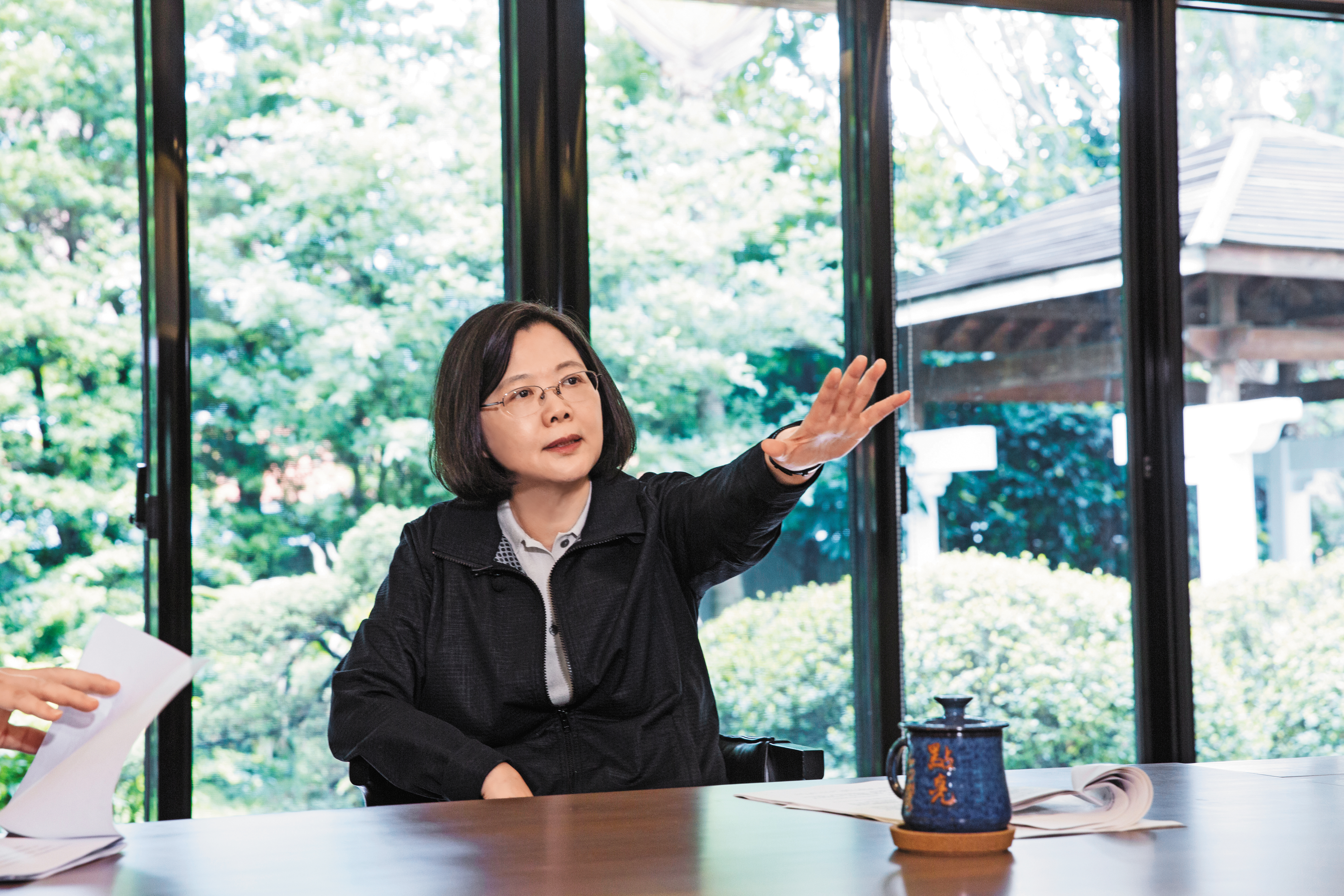 蔡總統指出，2025非核家園的目標，挑戰性很大，因此發展再生能源非做不可。