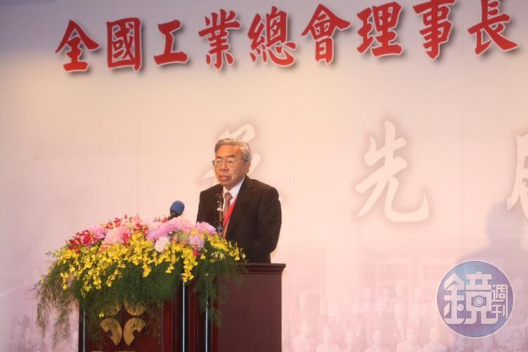談到兩岸關係時,王文淵也重申,希望政府可以搞好。