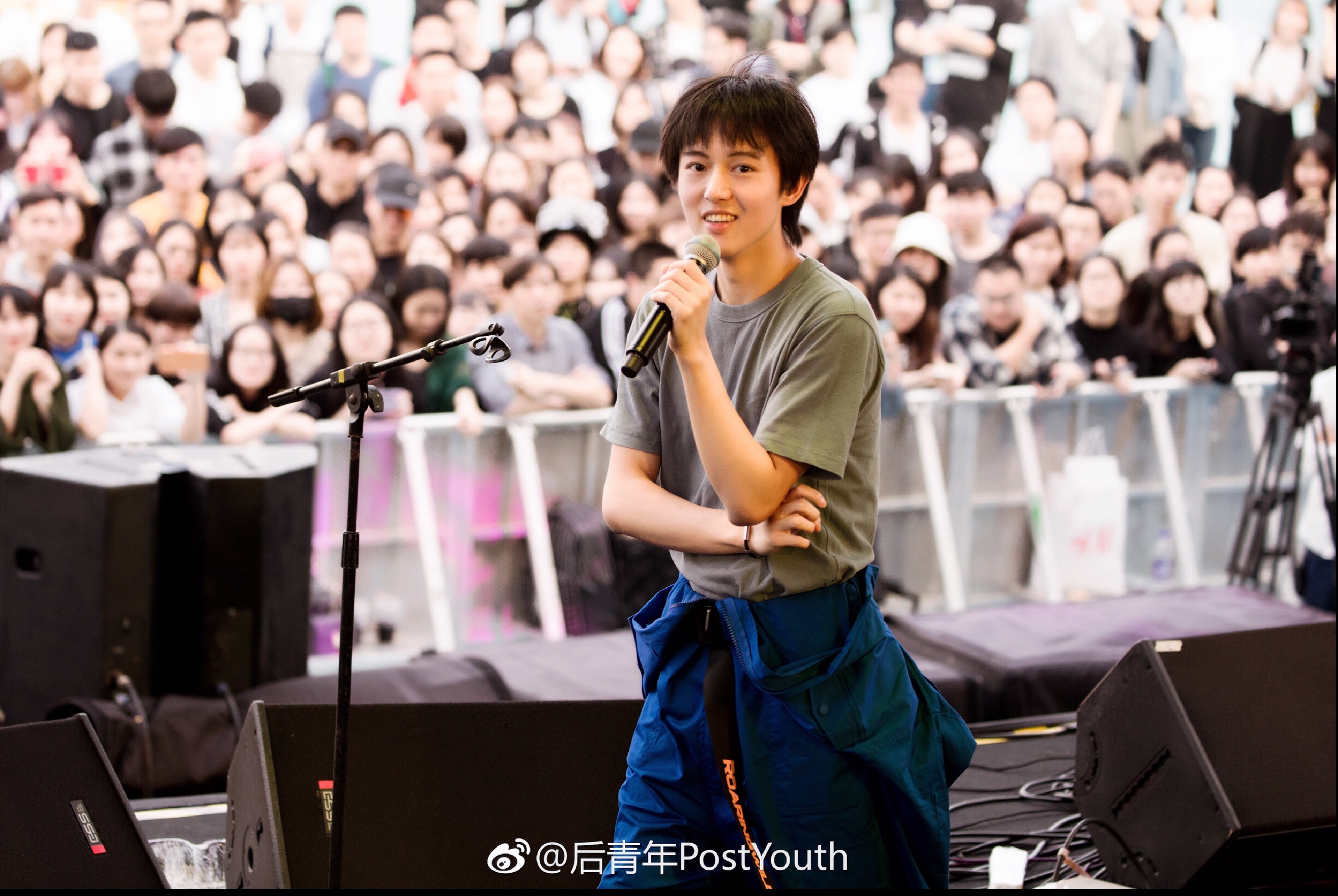 邱比自3月底連續3週都進行3場「上下一方」巡演。（ROKON滾石電音提供）