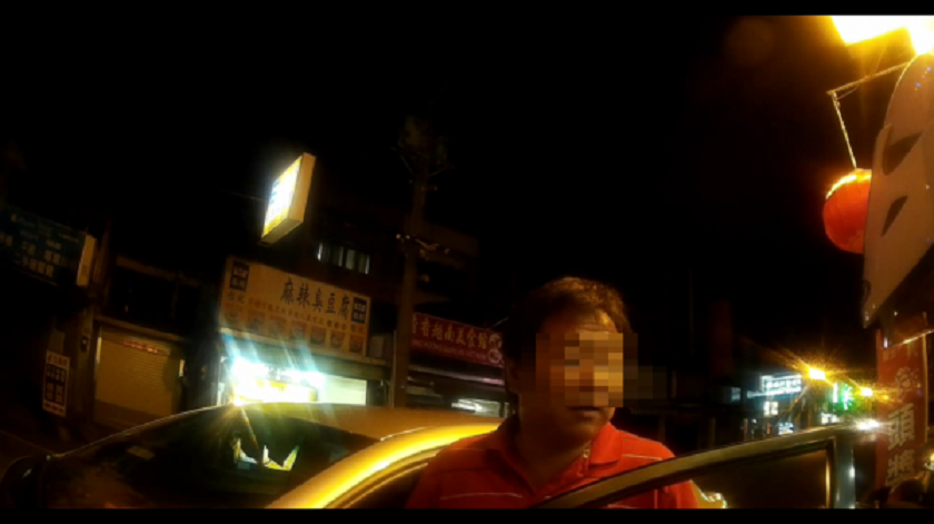 警方發現葉嫌有毒品前科，繼而搜出兩包安毒。（警方提供）