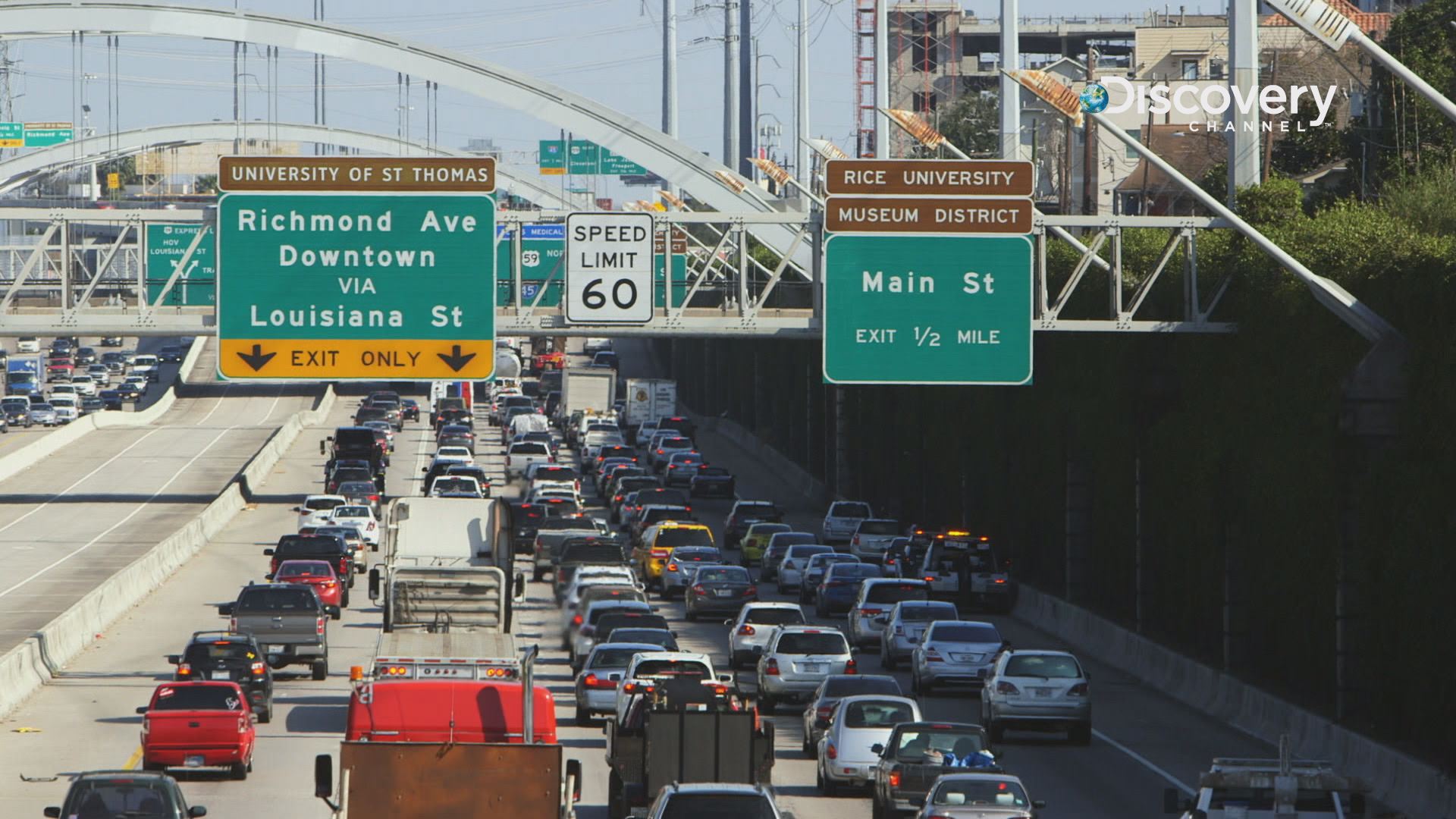 生質柴油相較於傳統柴油，更能減少80%的碳排放量，相當於從高速公路上移除1,900萬輛汽車。（Discovery頻道提供）