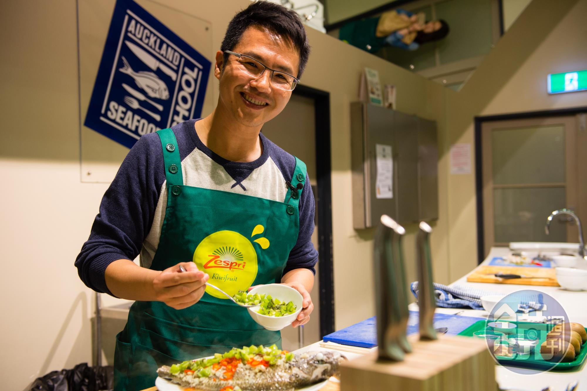美食旅遊作家溫士凱以私廚角色傳授私房料理。