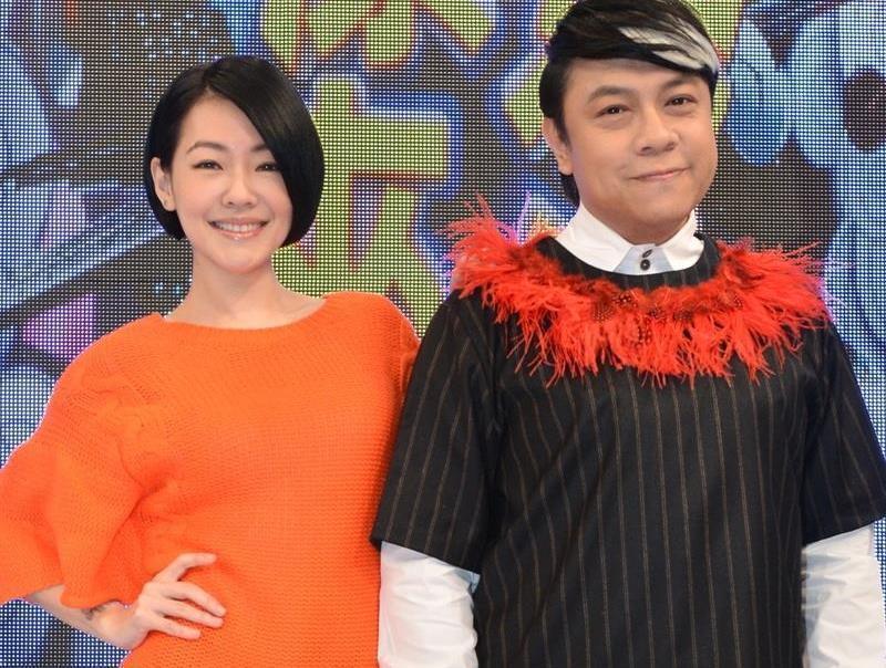 蔡康永（右）為了圓導演夢請辭《康熙來了》，近期傳出將與老搭檔小S再度合體主持。