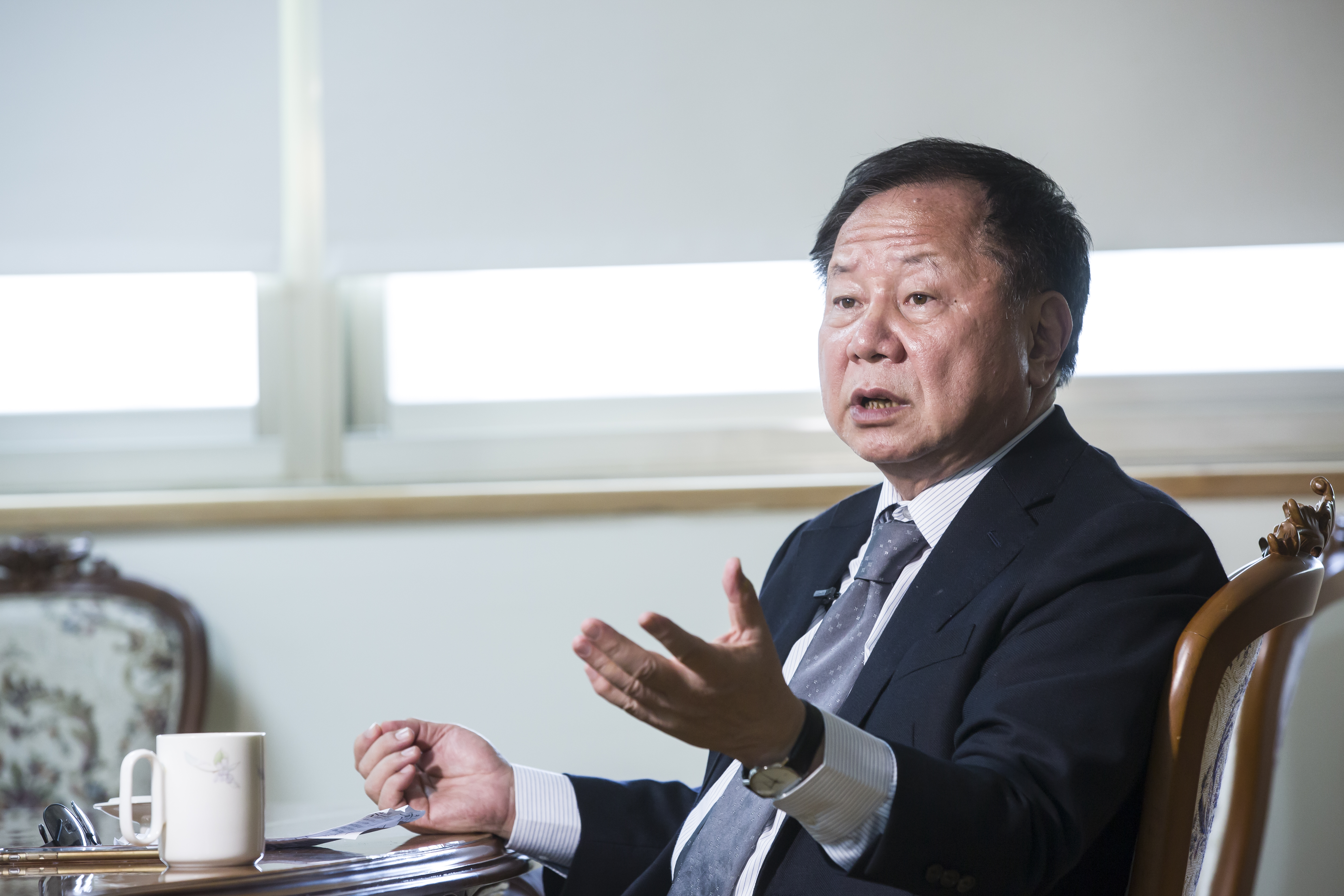 文大董事原本計畫在本週召開董事會拔掉董事長張鏡湖職務，沒想到文大董事李傳洪（圖）與林國賢突然請辭董事，讓情勢大逆轉。
