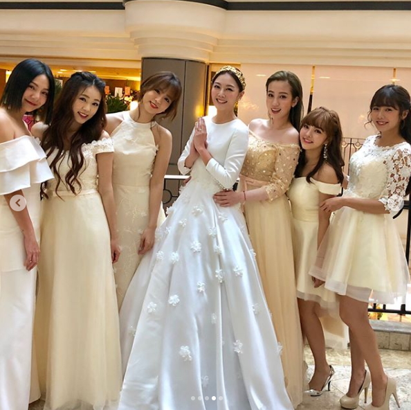 女星陶嫚曼23日晚與圈外男友在君悅酒店，低調完成終身大事。（翻攝自IG）