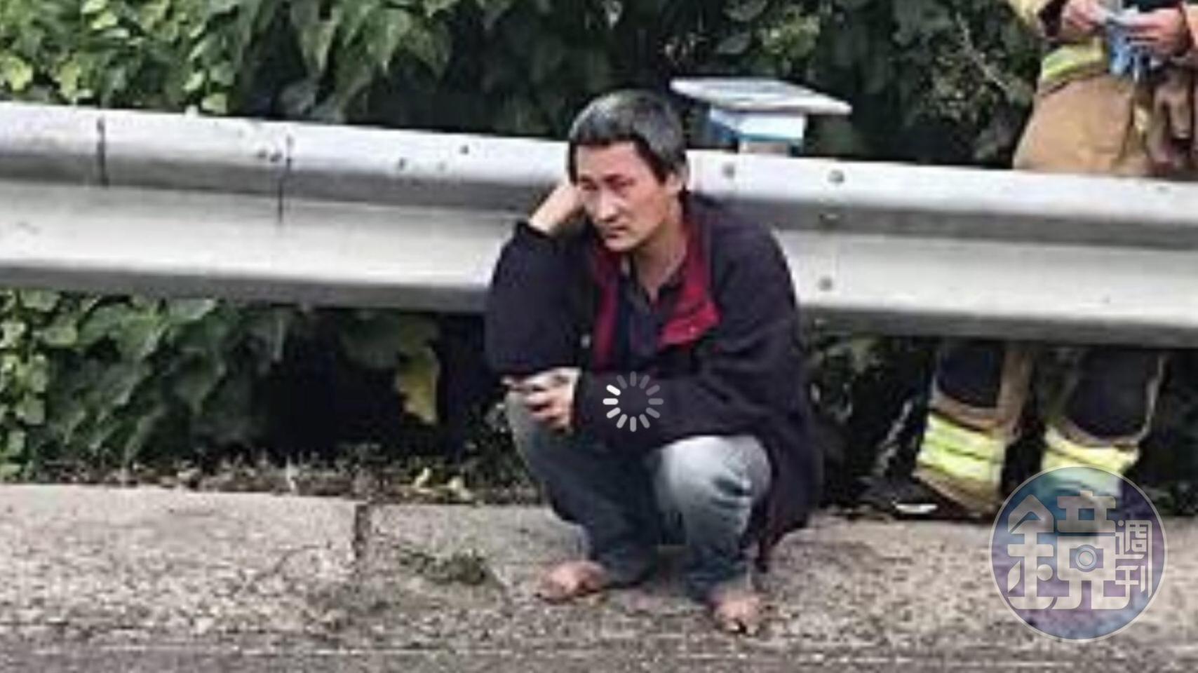 勞工局查肇事司機陸男竟然連續22天沒休假，每梯連開12小時明顯違法，勞工局對該公司祭出重罰300萬。