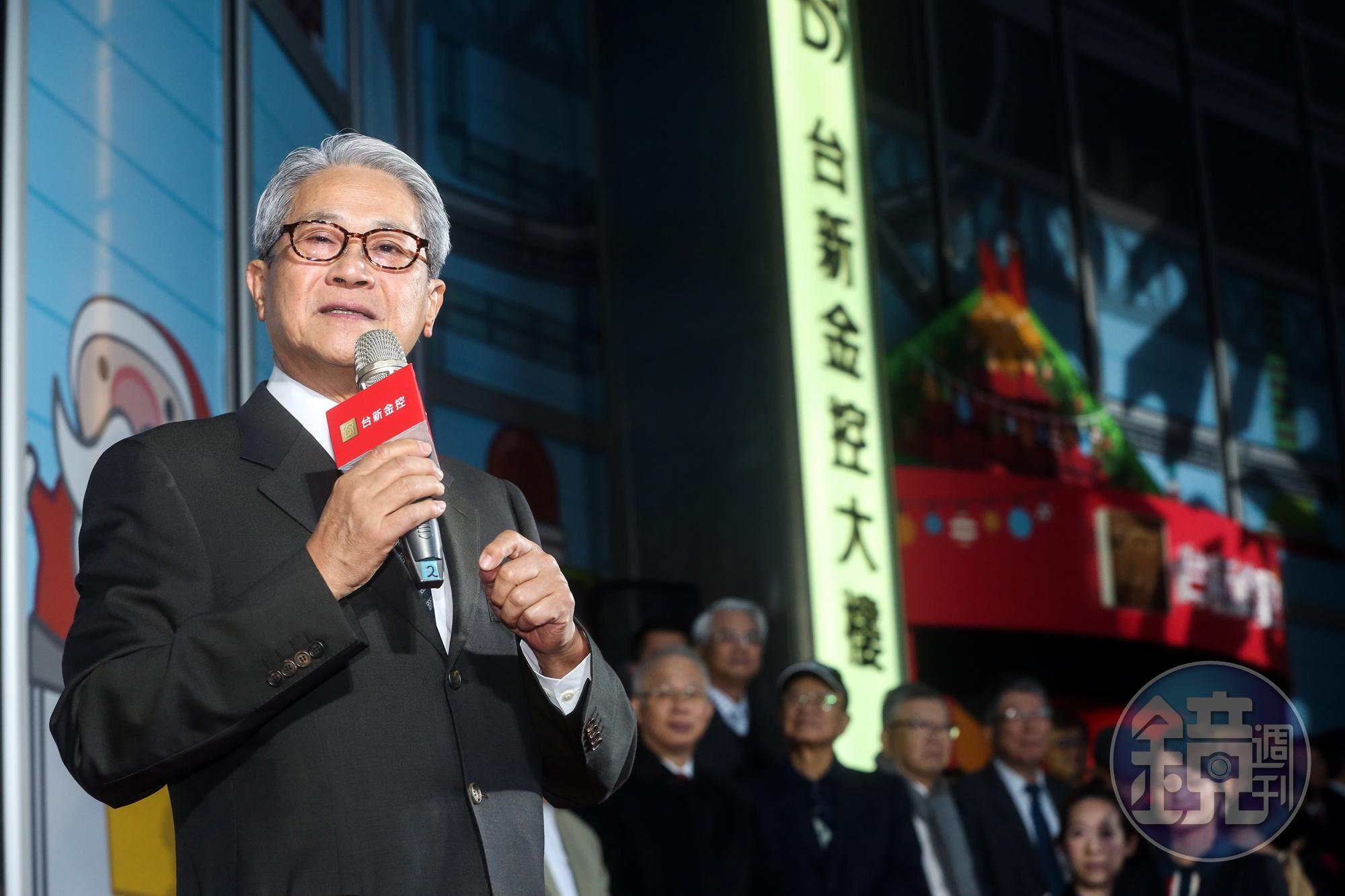 台新金董座吳東亮去年奪回彰銀經營權失利，今年自家改選董監，又被實力雄厚的寶佳資產盯上。