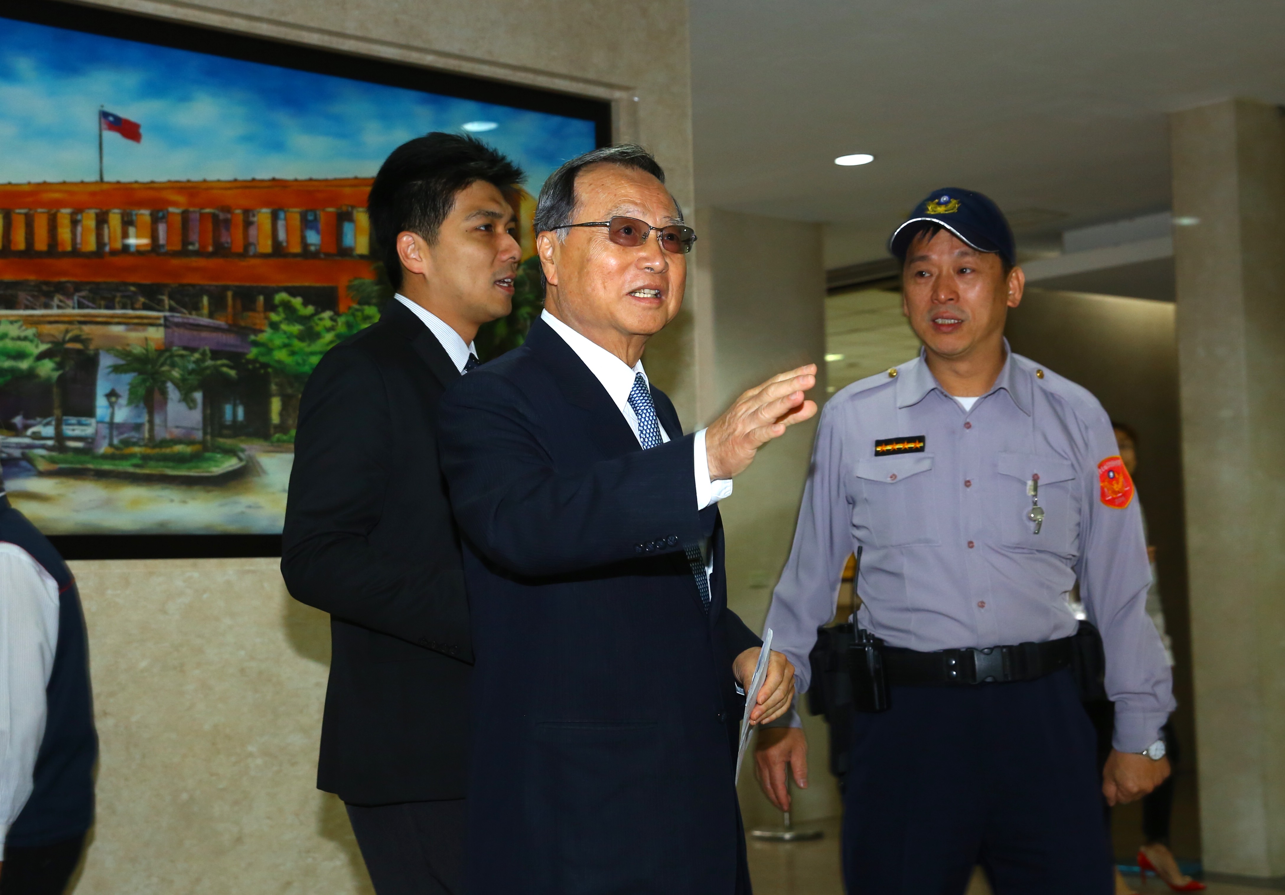 台北地檢署偵辦國民黨三中黨產涉賤賣案。