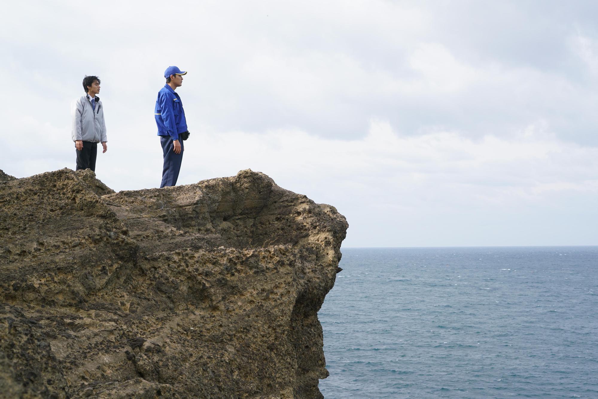 錦戶亮(左)、松田龍平主演的《羊之木》在風景優美的日本富山縣魚津市取景。（天馬行空提供）