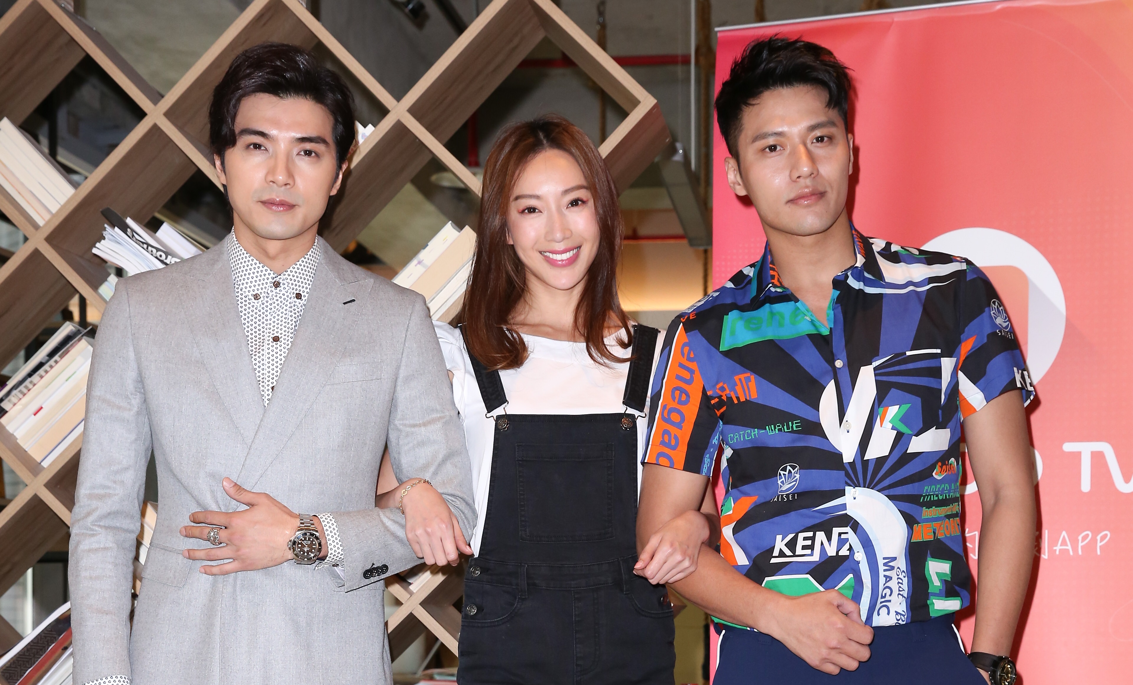 隋棠、賀軍翔與張睿家出席戲劇《動物系戀人啊》宣傳記者會。