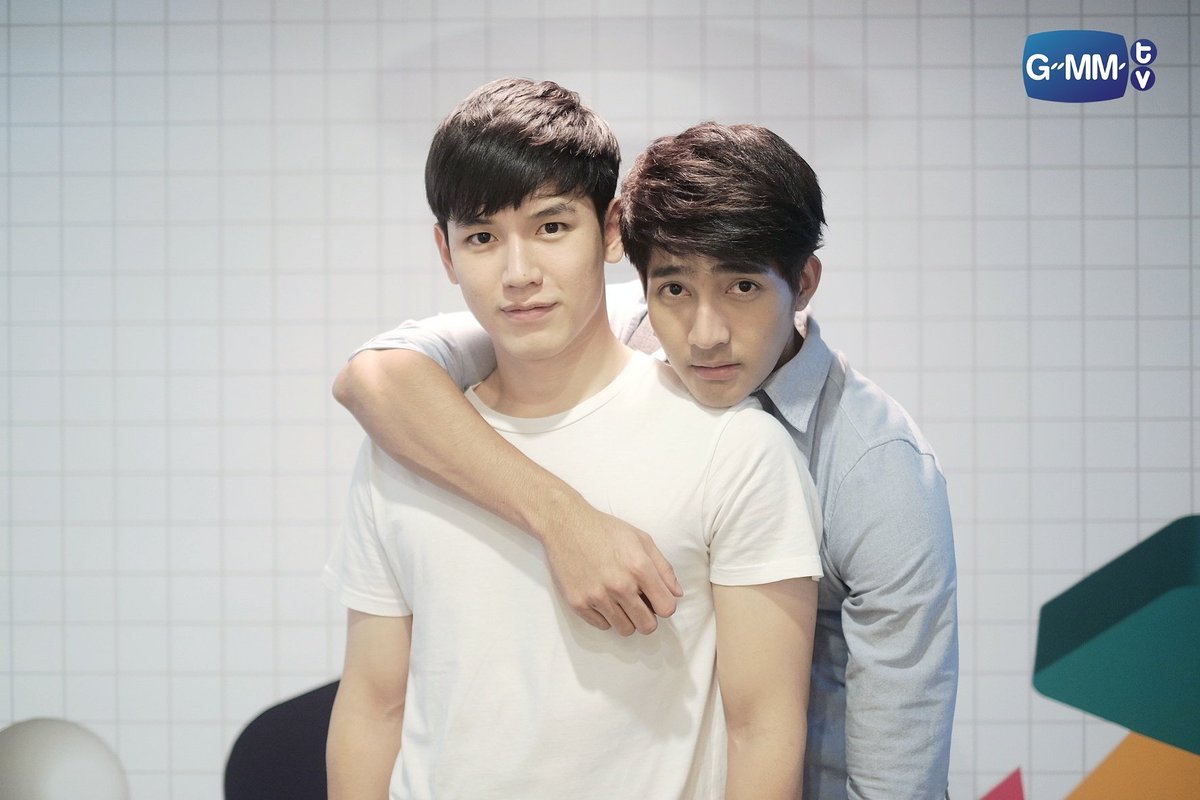 New（左）和Earth要來和《水男孩Water Boyy》的粉絲見面啦！（翻攝自網路）