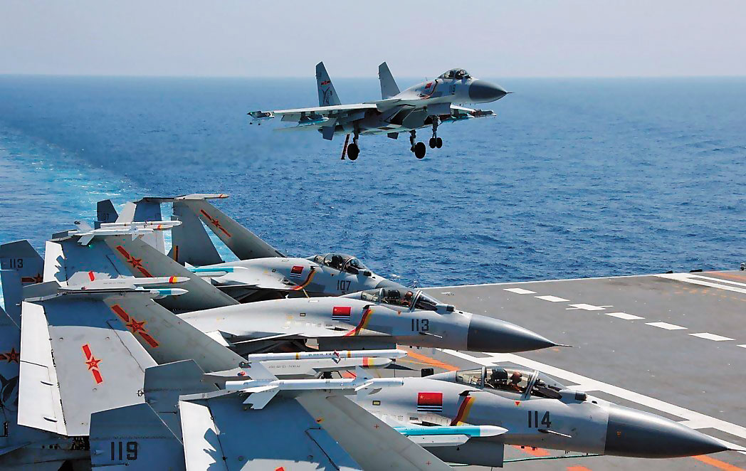 中共艦艇日前又在南海展開軍演,戰機也頻頻接近我防空識別區,台海潛藏擦槍走火的風險。(翻攝自中國海軍官網)