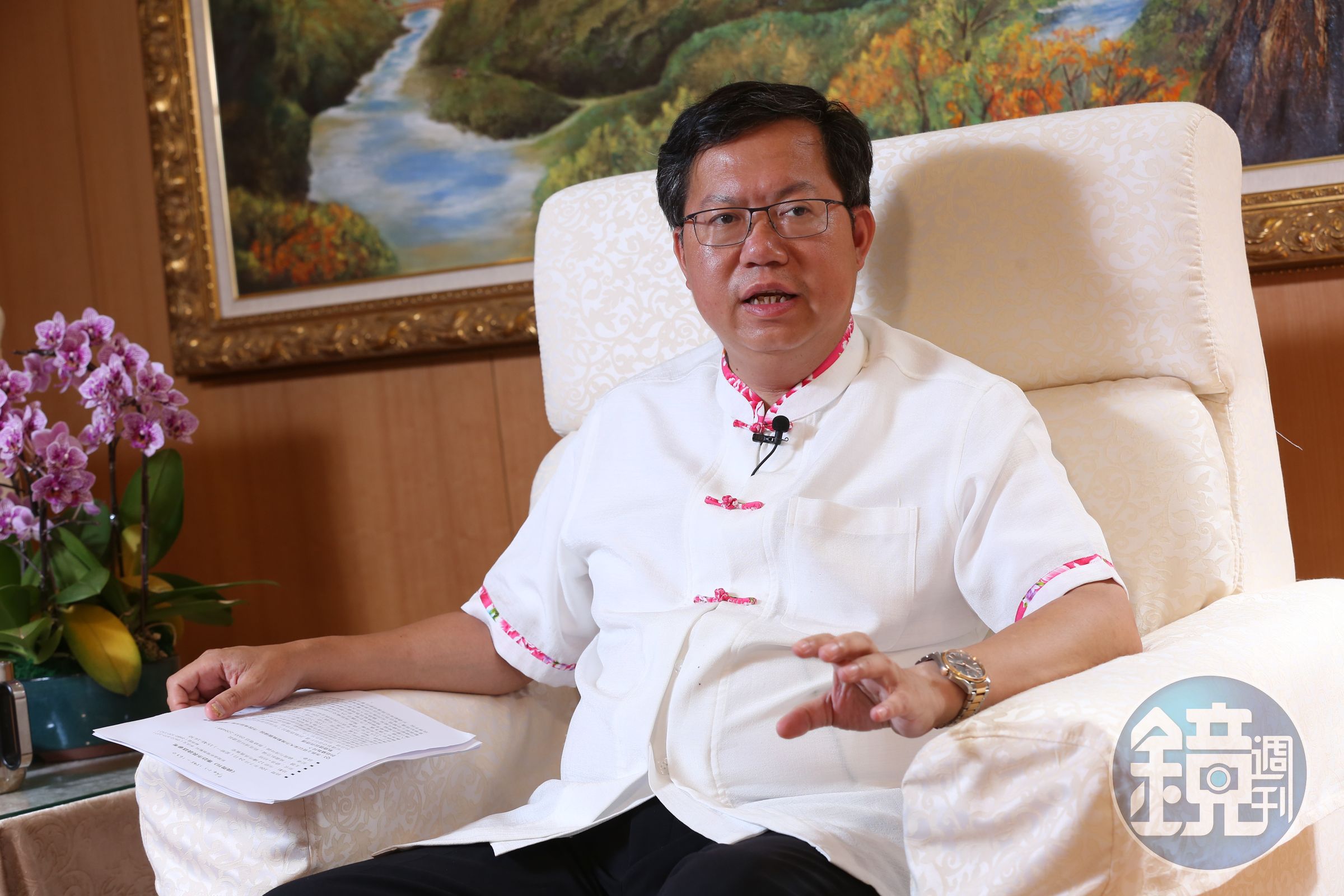 基於誠實申報原則，鄭文燦申報了1萬多元的卡債。