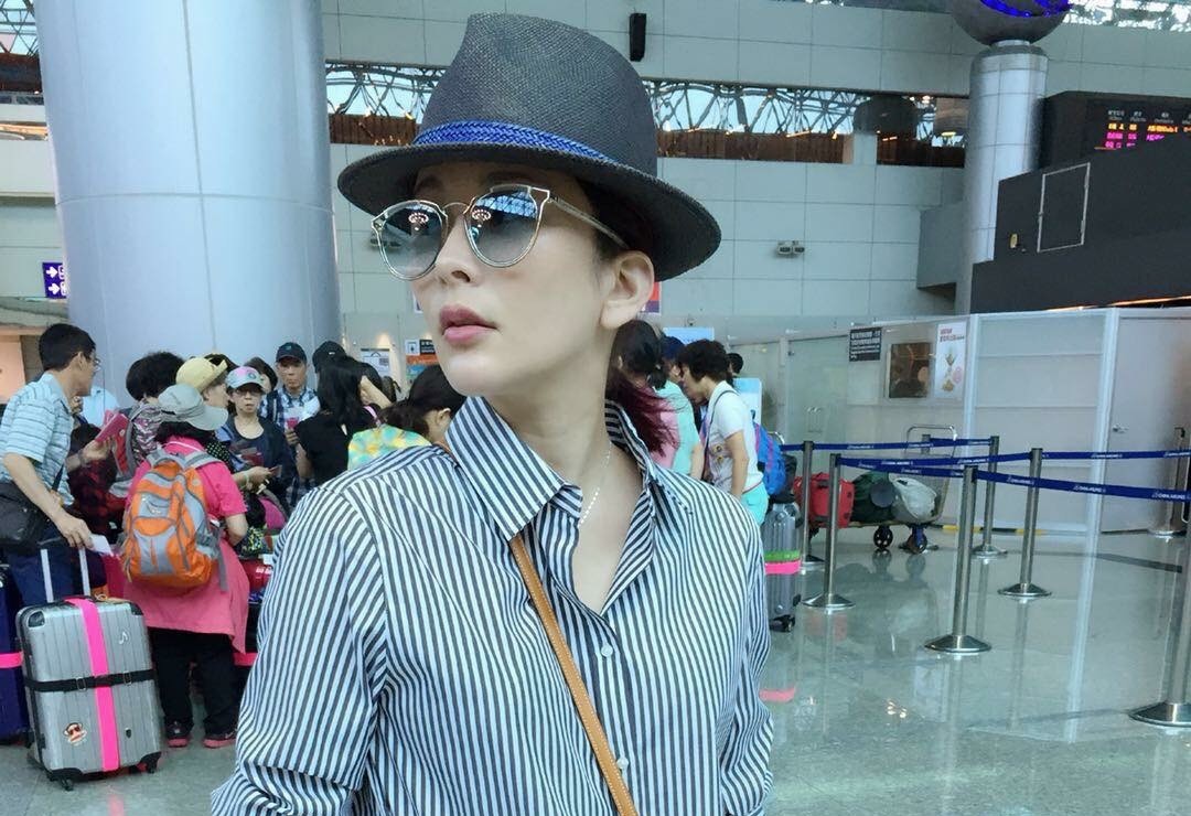 溫嵐去年和前東家台灣太陽娛樂互槓，並鬧上法院打合約官司，台北地院今判駁回太陽娛樂請求。