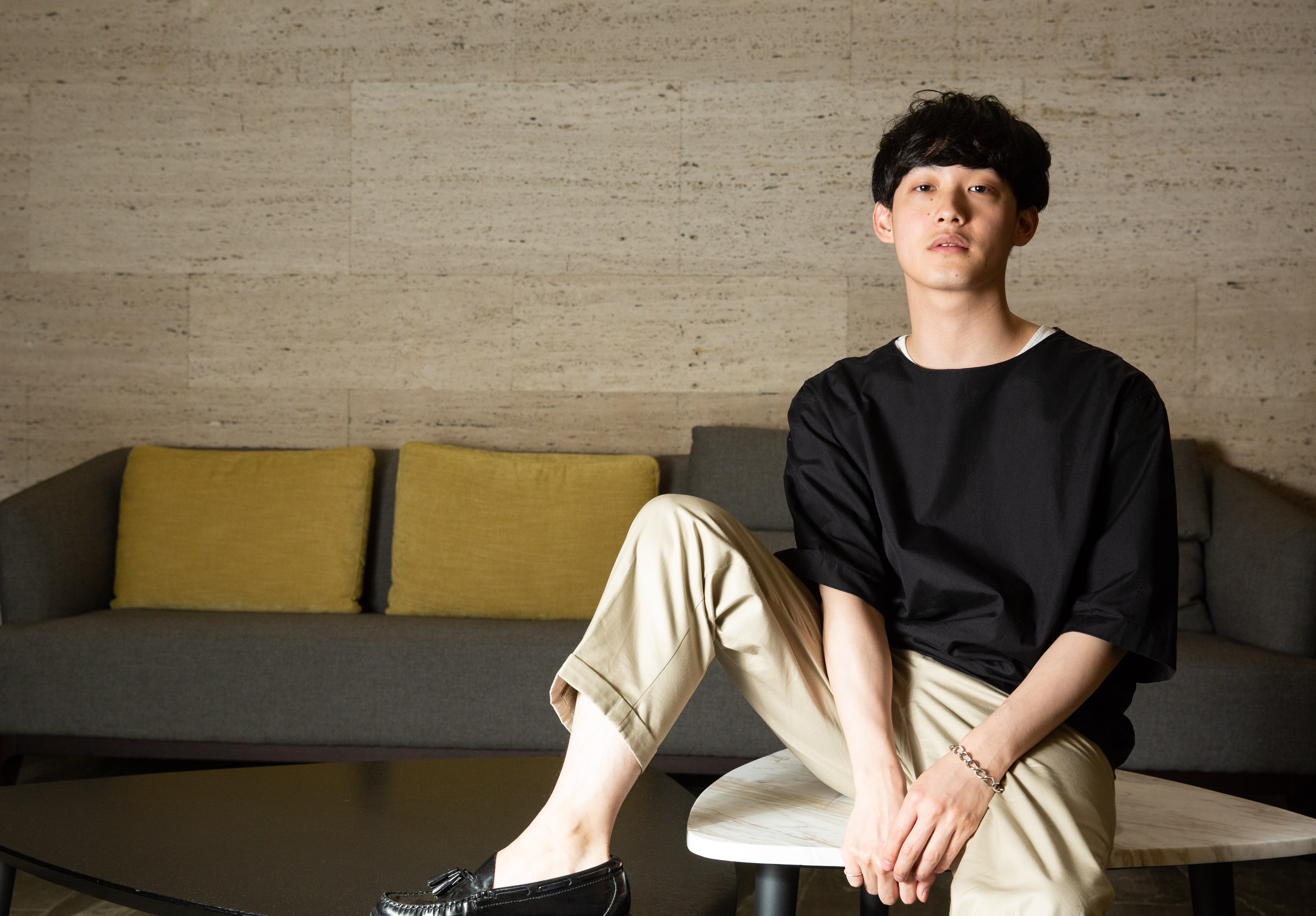 日本鹽顏系R&B歌手向井太一，為龍虎門音樂節首度訪台。