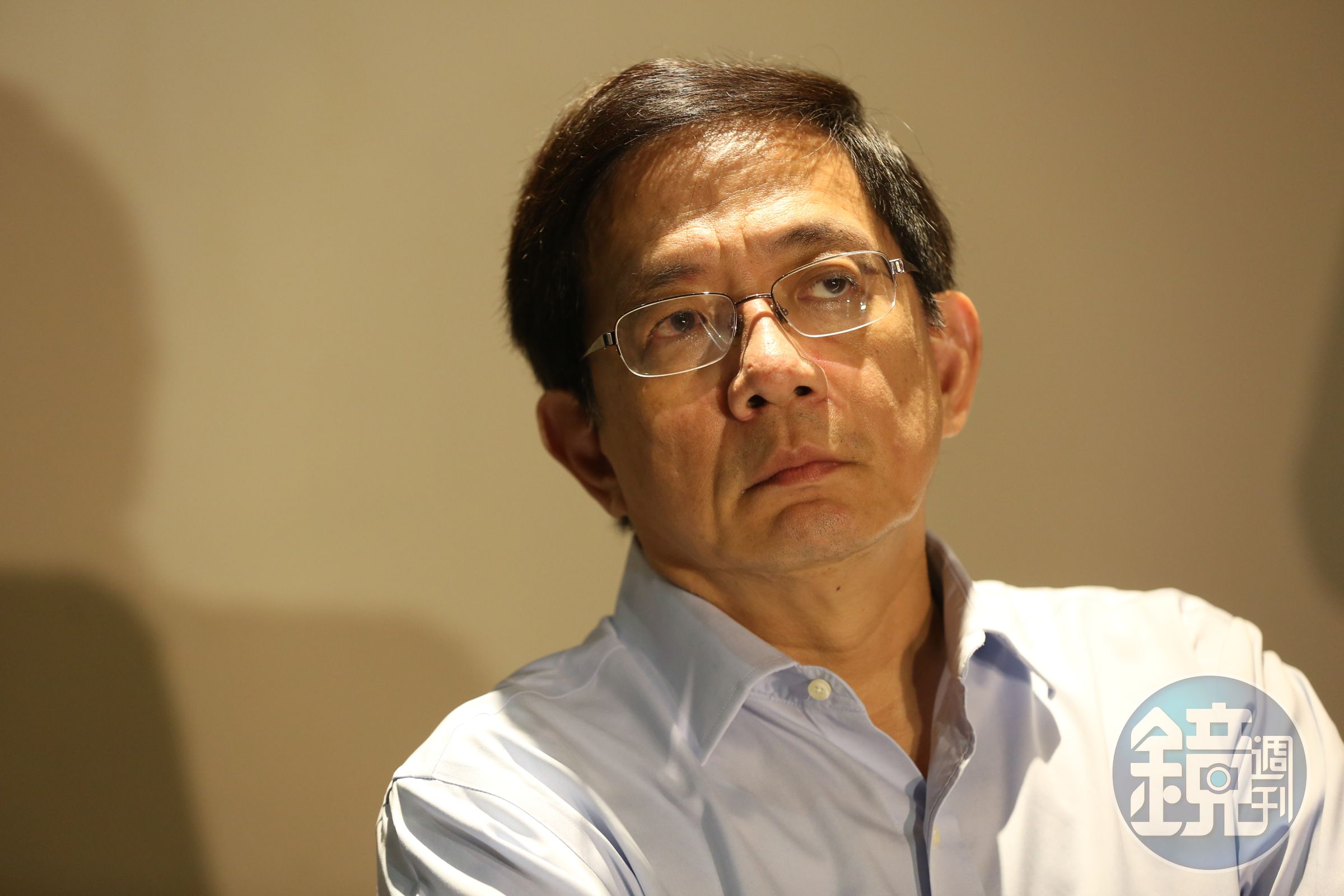 教育部昨天晚間駁回台大遴選校長為管中閔的聘任案，經過一天的沈澱，今天下午管中閔在臉書上po文發聲。