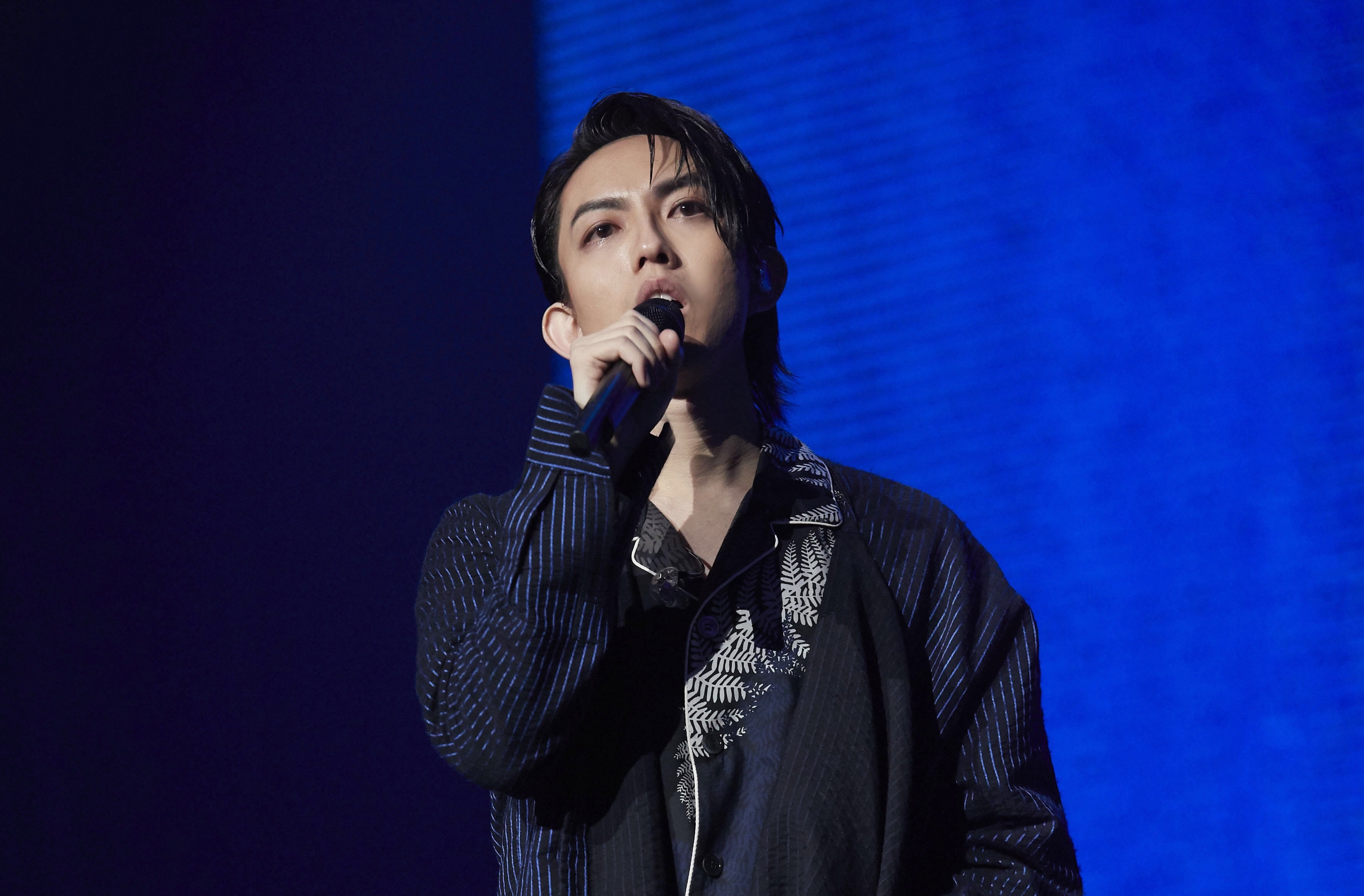 林宥嘉《THE GREAT YOGA》演唱會上，淚憶阿公。（華研提供）