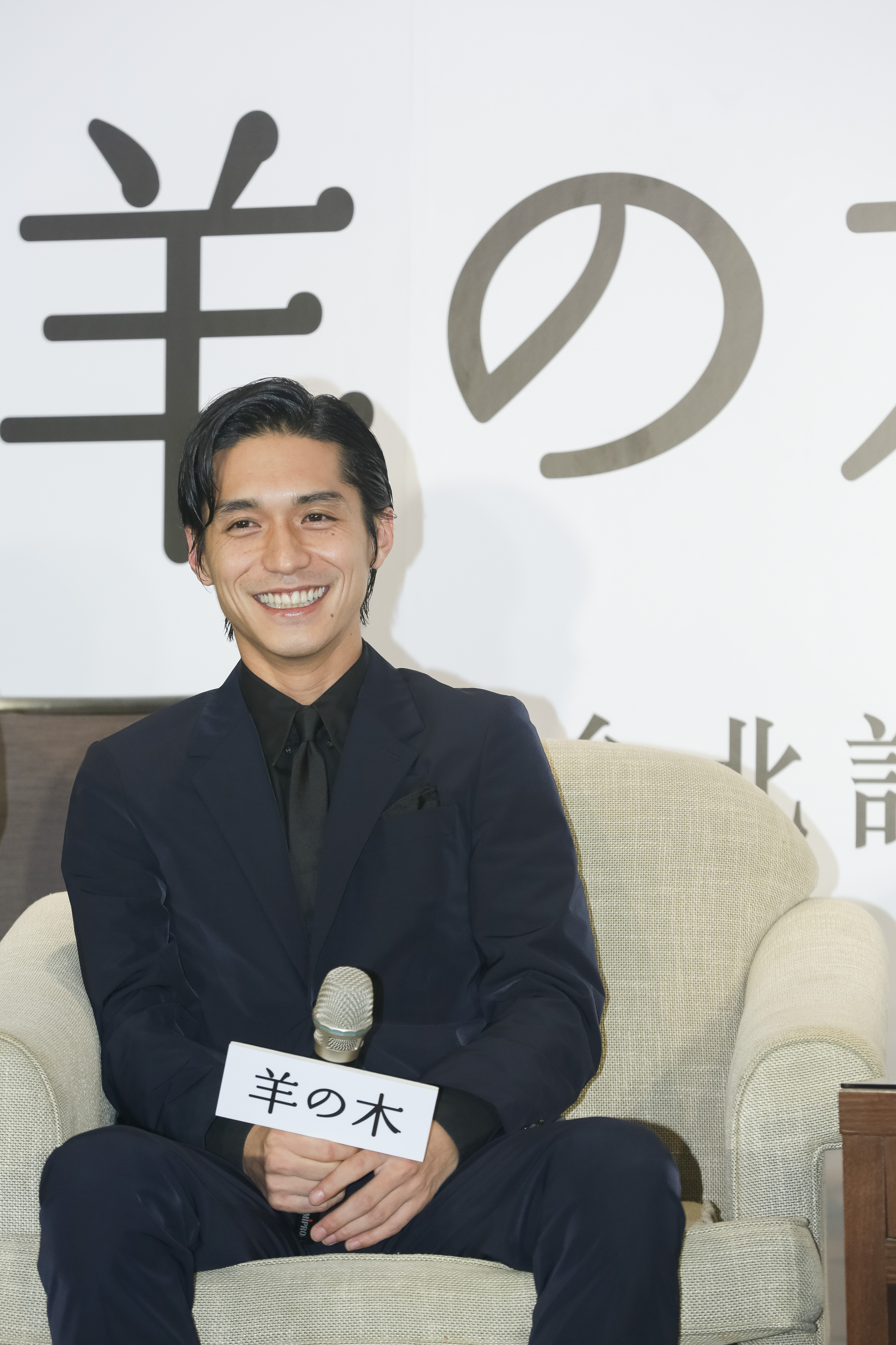 如果回到13歲會不會再進入傑尼斯？錦戶亮聞言大笑：「不要！」