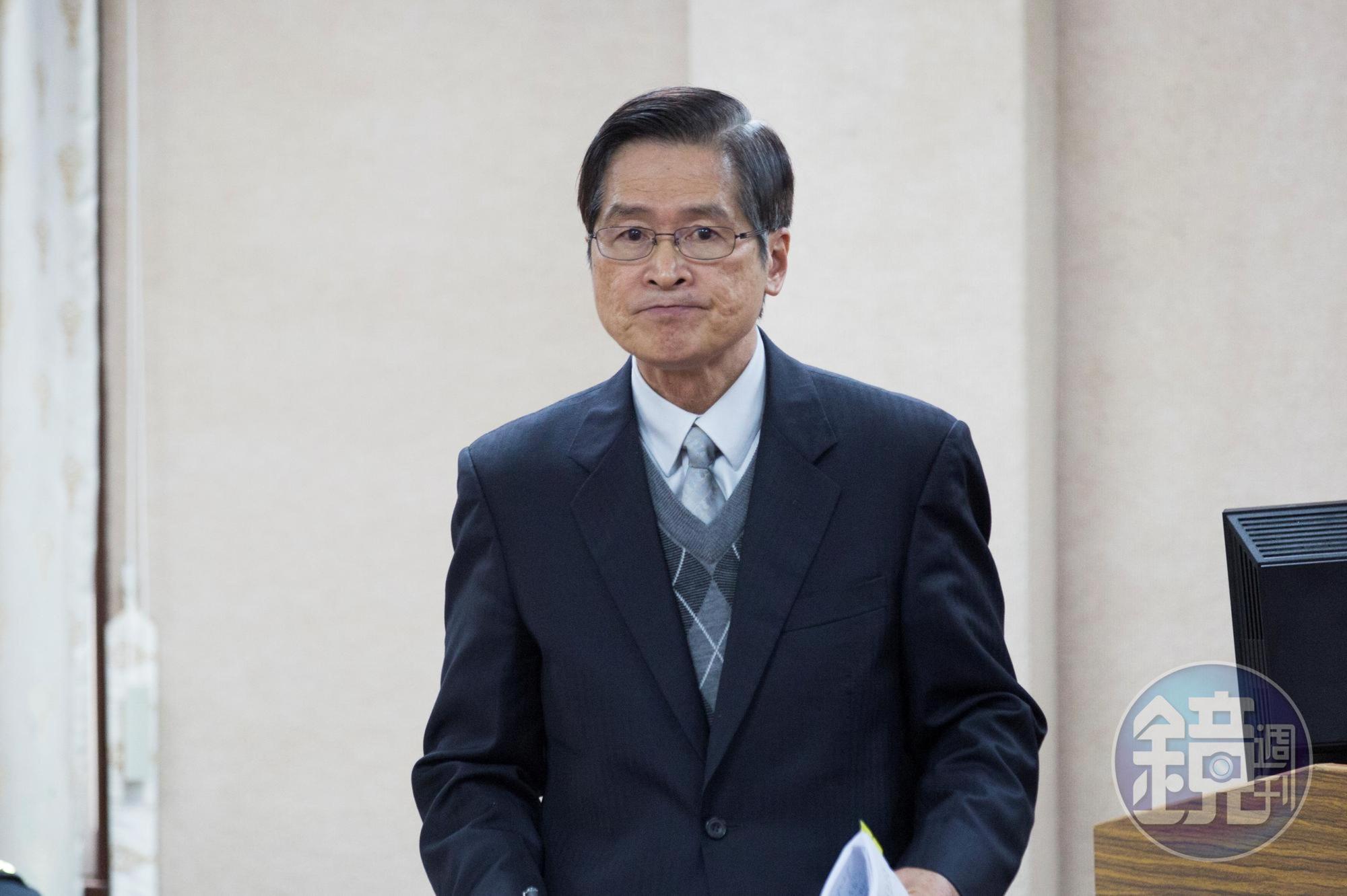 國防部長嚴德發表示，國軍新式抗彈頭盔瑕疵品僅占比0.14%。