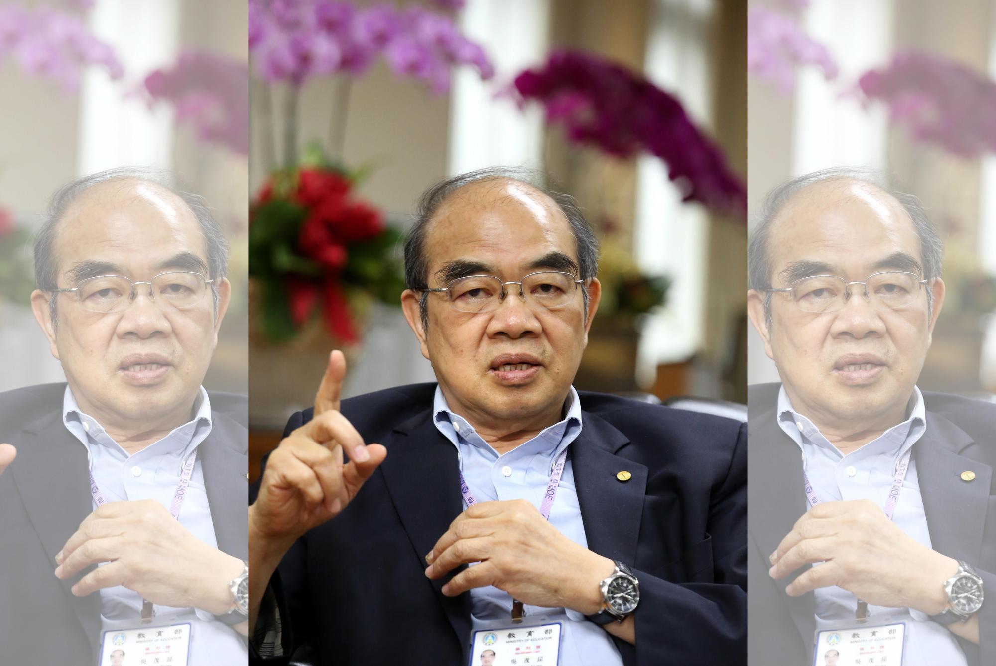 教育部長吳茂昆今天下午接受媒體聯訪，強調駁回台大遴選結果完全沒有政治考量。（教育部提供）