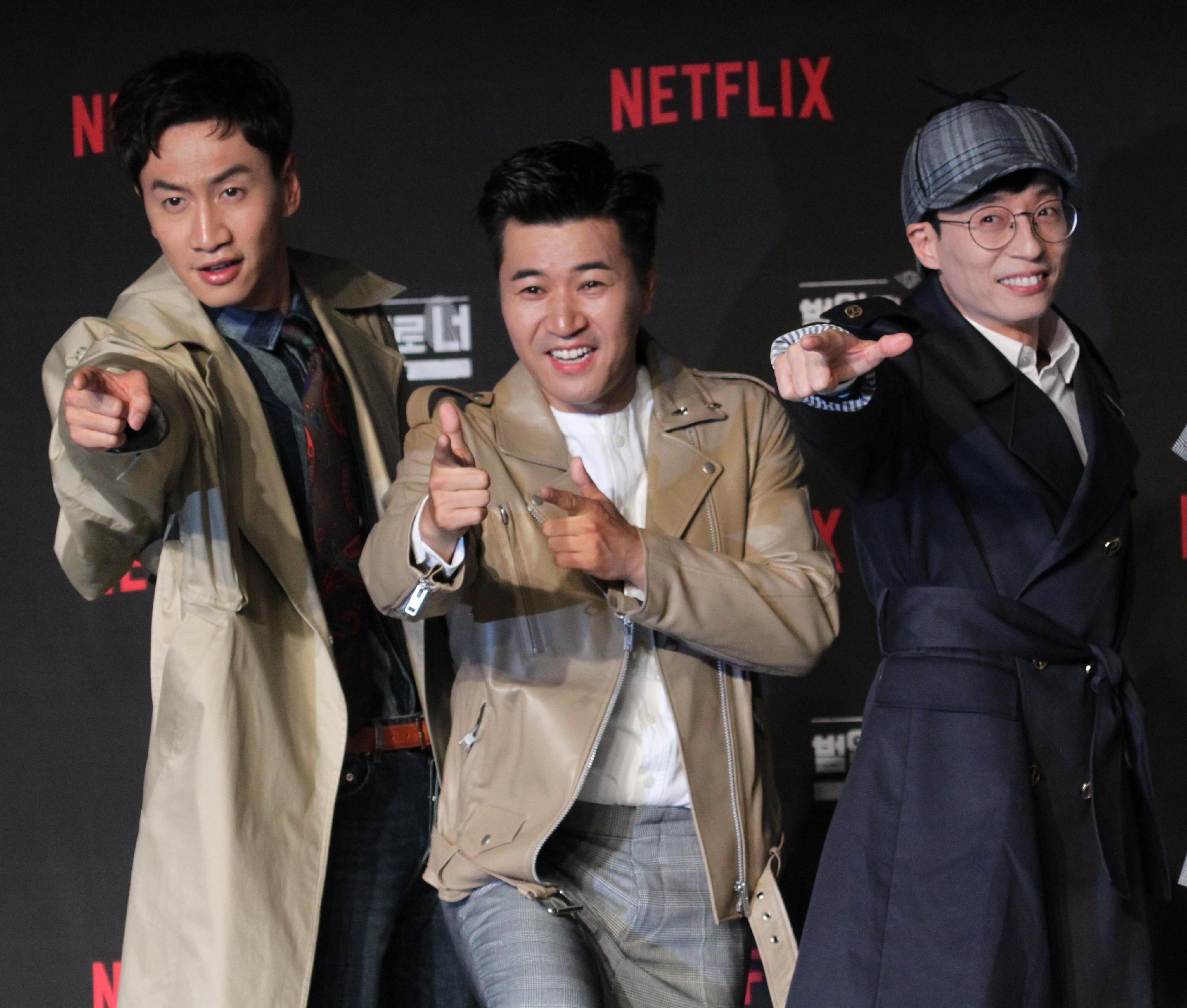 劉在錫（右起）、金鍾旻、李光洙接下NETFLIX《BUSTED！明星來解謎》的主持工作。