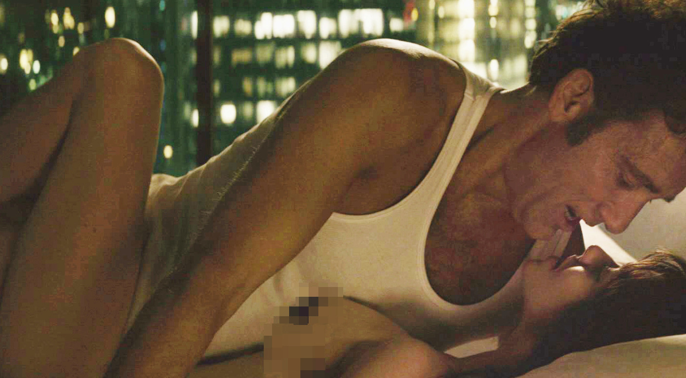 克里夫與亞曼達的性愛戲過於露骨，讓審片委員看了也傻眼。（海樂提供）