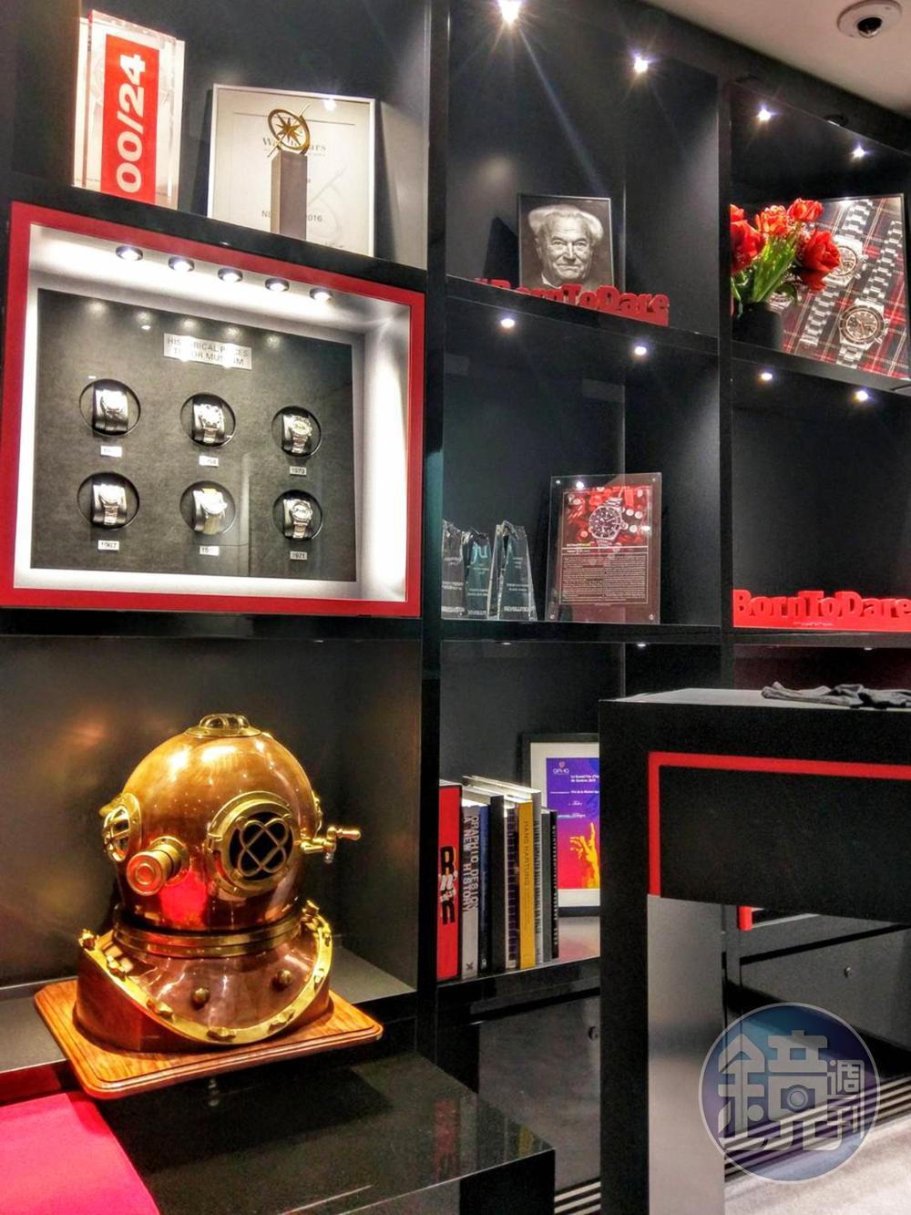 TUDOR展廳內展示了6只年代久遠、彌足珍貴的古董錶,讓筆者大飽眼福。許多近期作品的元素,便是取材自這些歷史錶款。