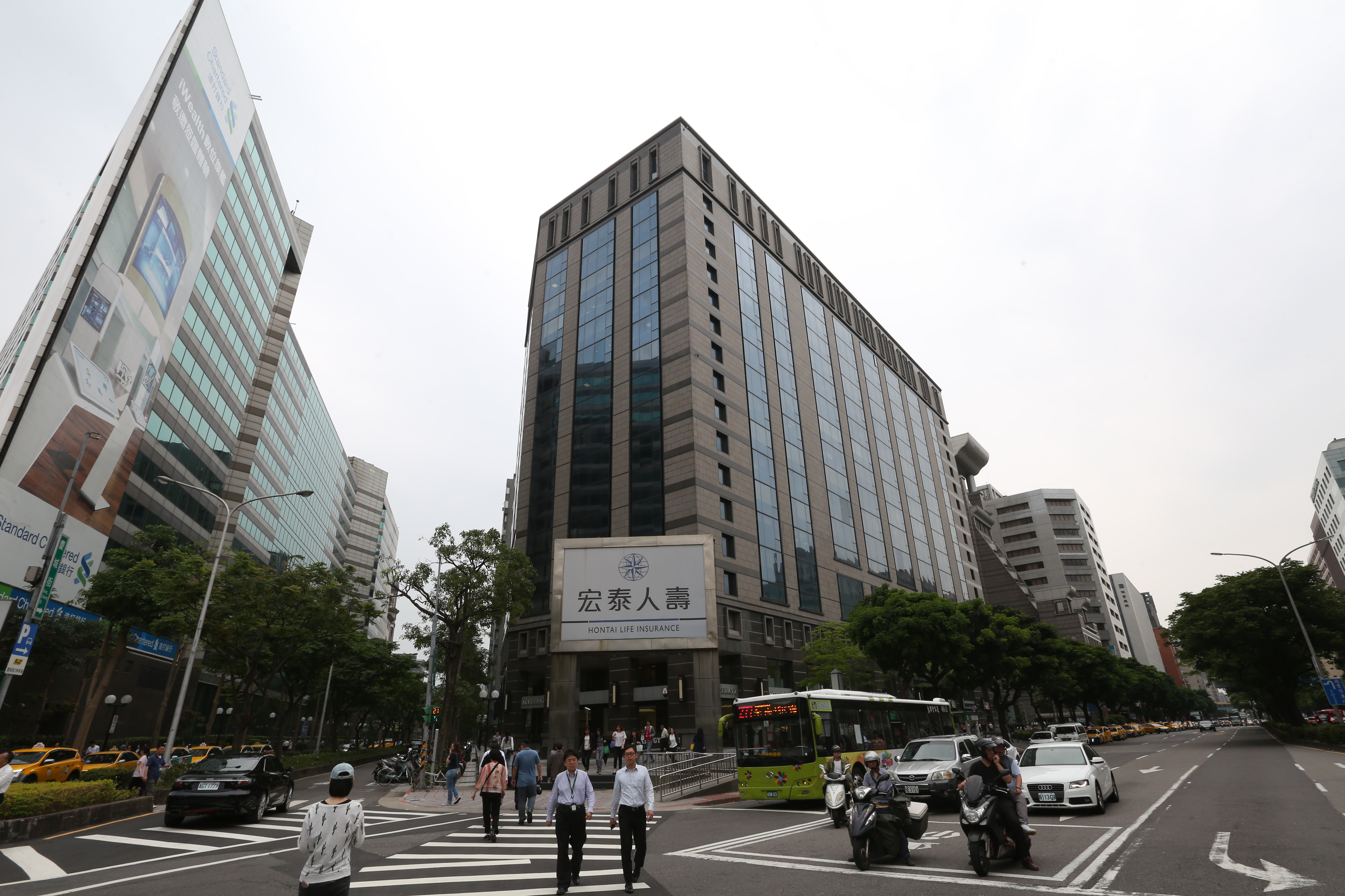 地王家族的國內財產算不清，海外的資產也令人咋舌。