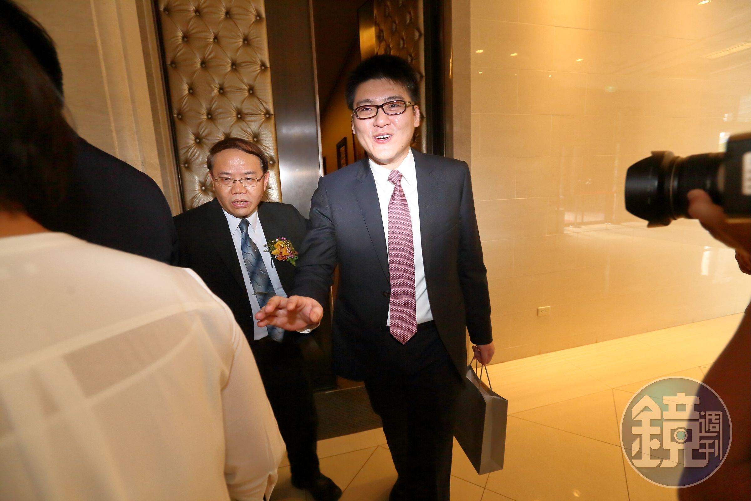 林鴻森去年底離開宏盛建設出外闖蕩，打亂宏泰集團交棒規劃，林鴻南順勢成為宏泰集團下新掌門人。