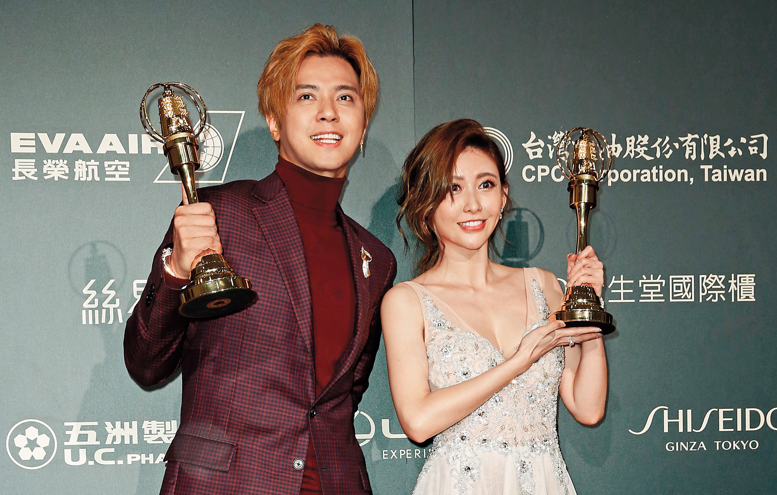 小豬與愷樂以《娛樂百分百》奪得第52屆金鐘獎綜藝節目最佳主持人，周揚青發文「以小豬為傲」。