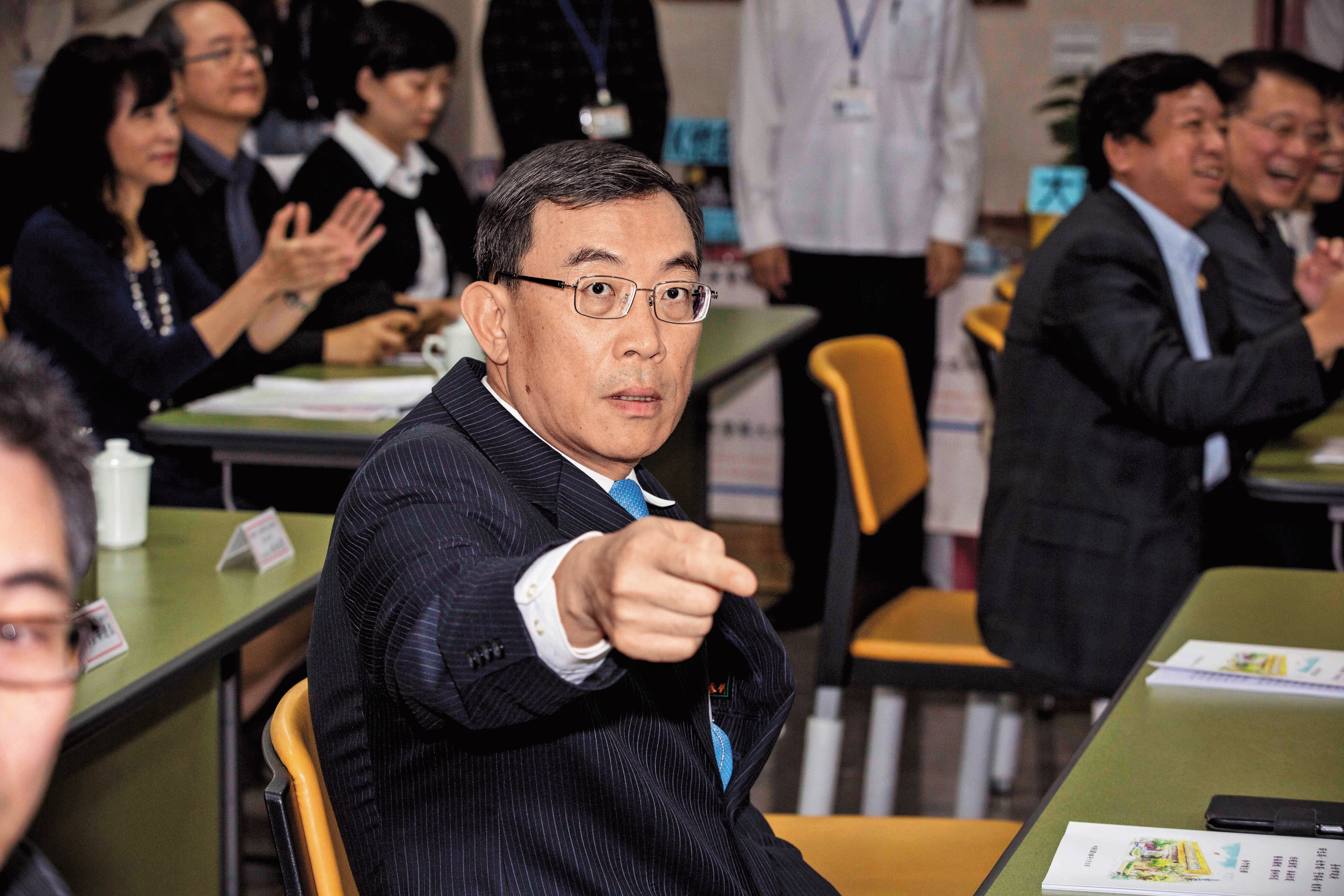 北檢檢察長邢泰釗督軍重啟三中案調查,動用天眼系統,在第一時間監看被告筆錄,以防止勾串。