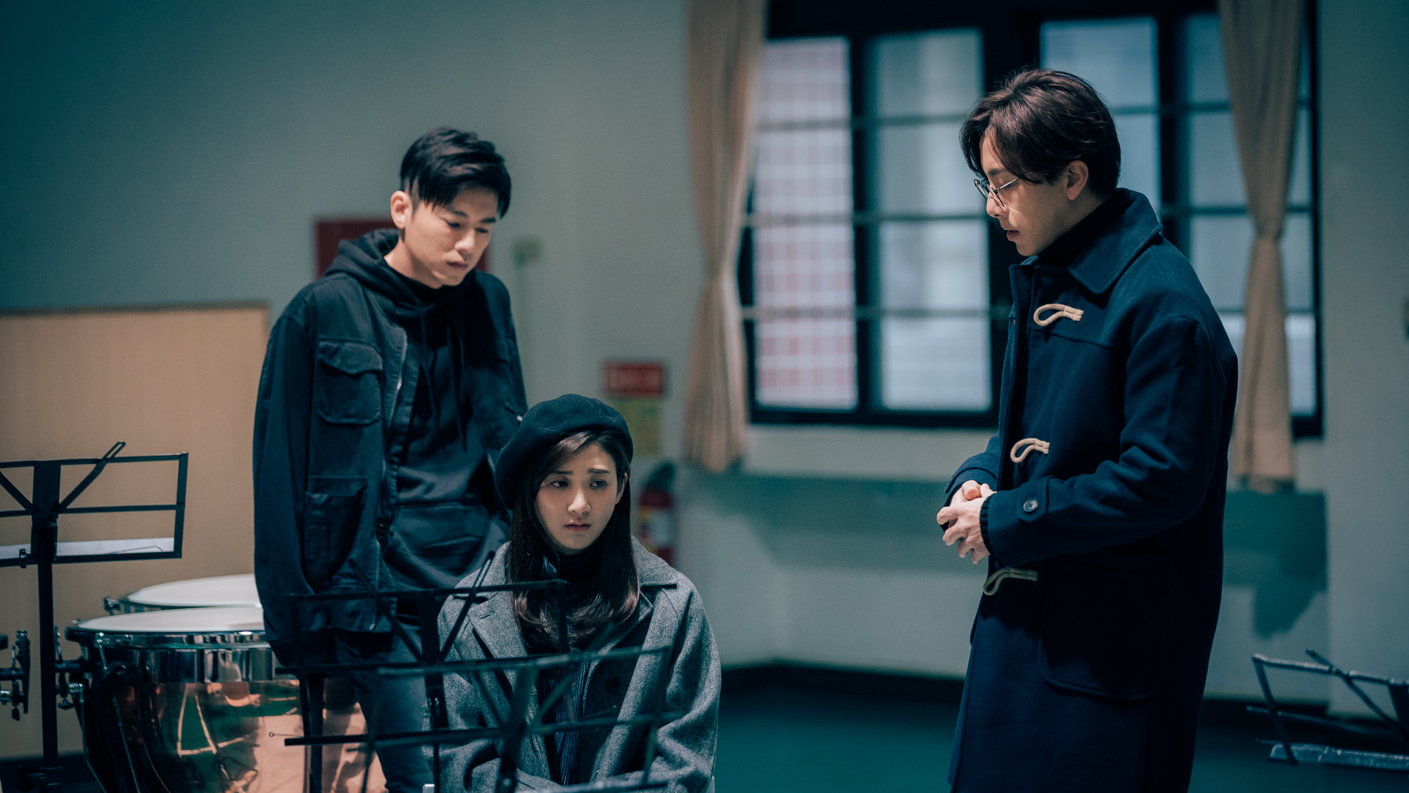 林逸欣在《1006的房客》中飾演李國毅和坤達的大學學姐，某次聯誼裡險些被性侵。（歐銻銻娛樂）