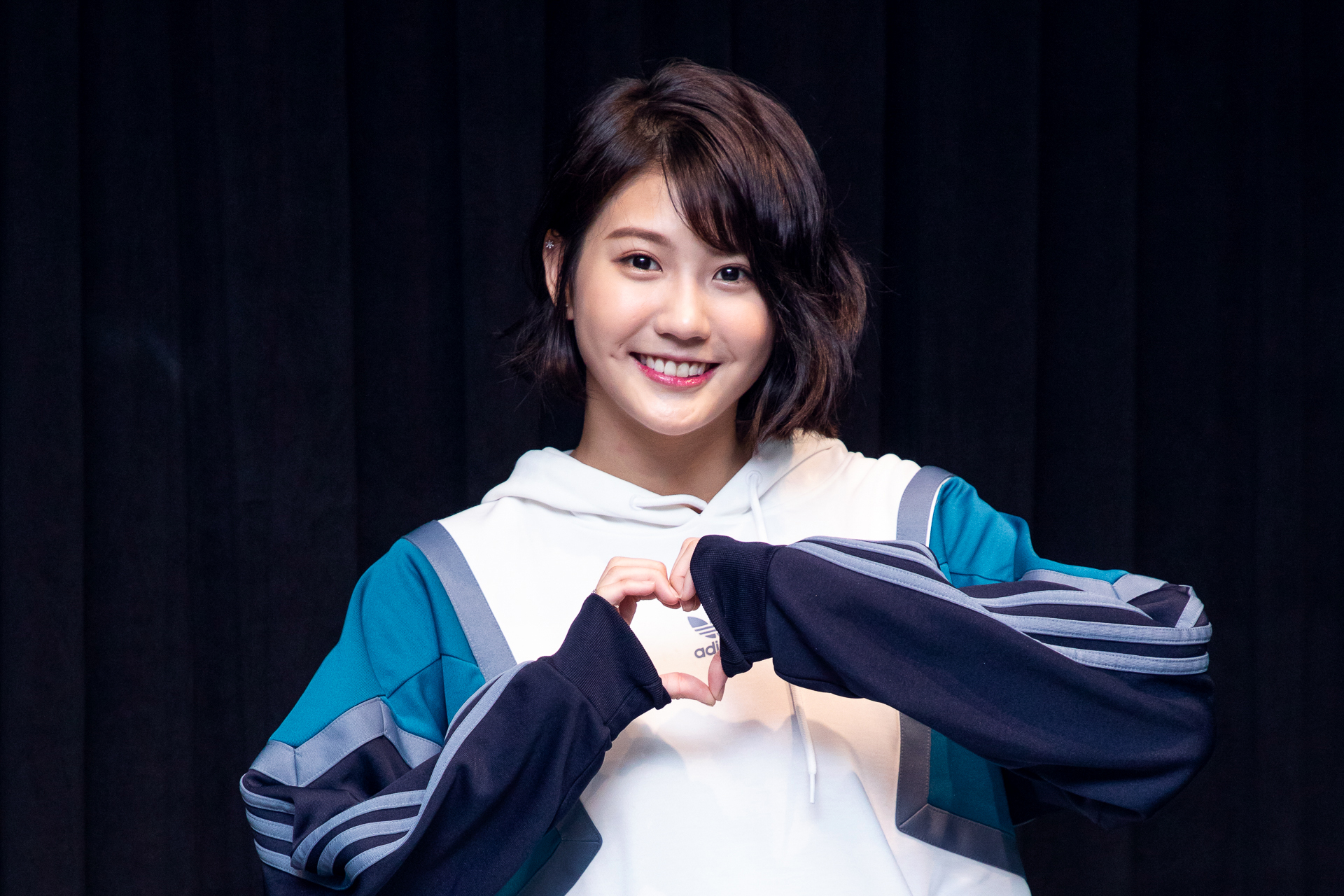 四葉草為演唱會彩排，頂著新剪的短髮造型亮相。（寬宏藝術）