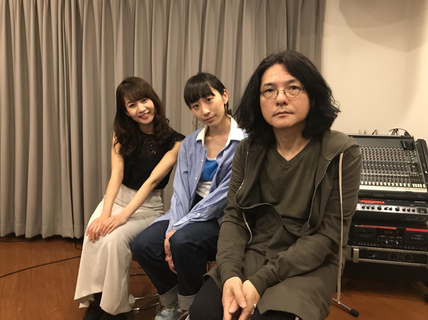 岩井俊二（右起）與椎名琴音、鋼琴家桑原真子等合組的「hectopascal（ヘクとパスカル）」樂團將在5月26日來台舉行《既視感未視感》演唱會。（相知音樂提供）
