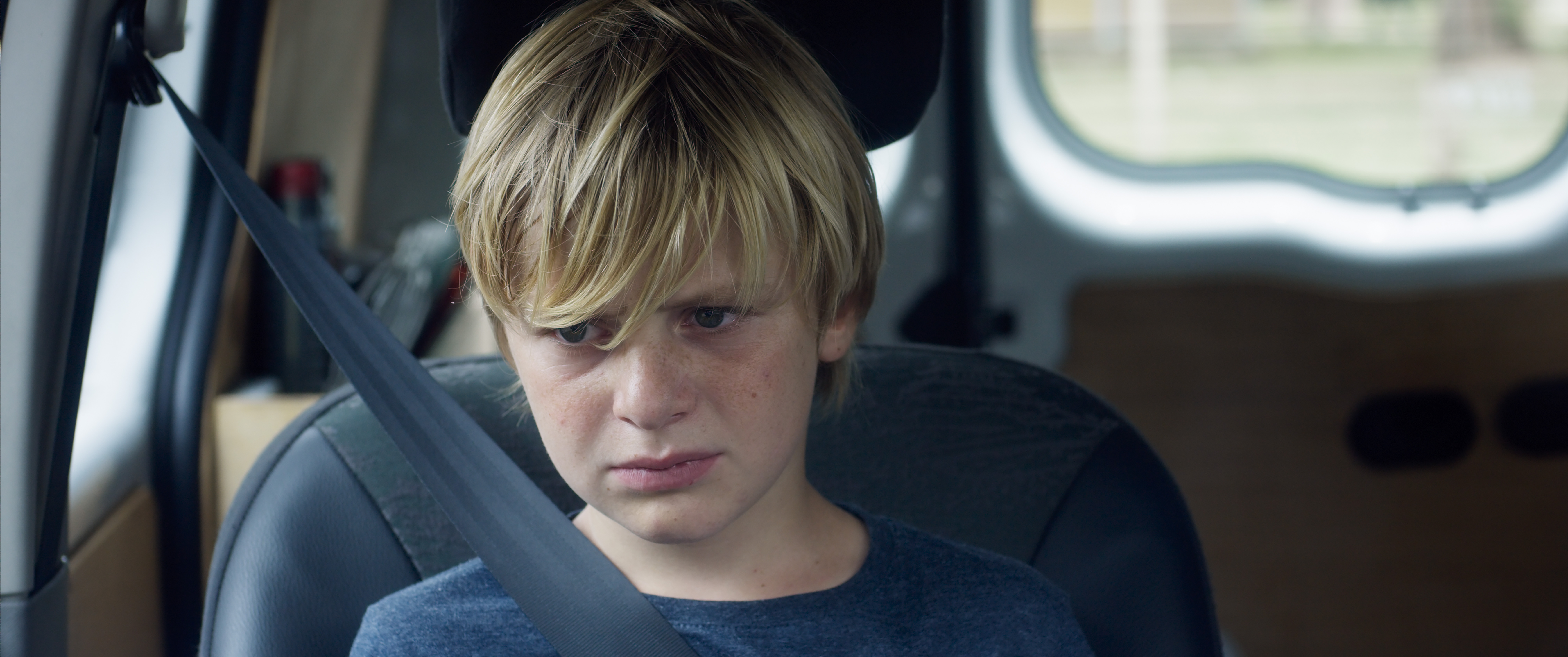 13歲天才童星湯瑪斯葛羅利亞有著超齡的演技，他在片中夾在對峙的父母之間，可說成為整部片的亮點。（亮點國際提供）